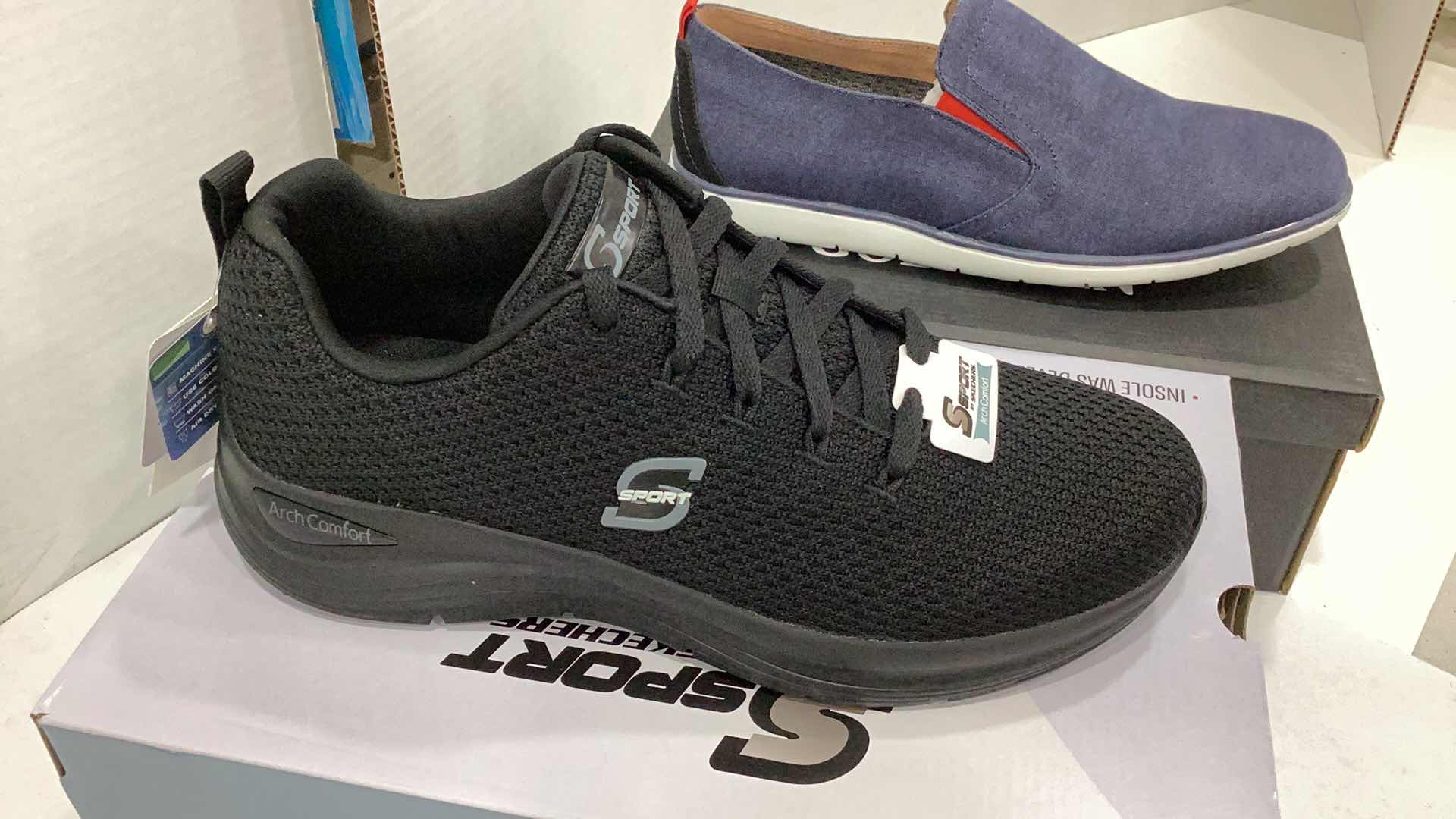 Photo 1 of 2 PAIRS NEW MEN SHOES SIZE 11