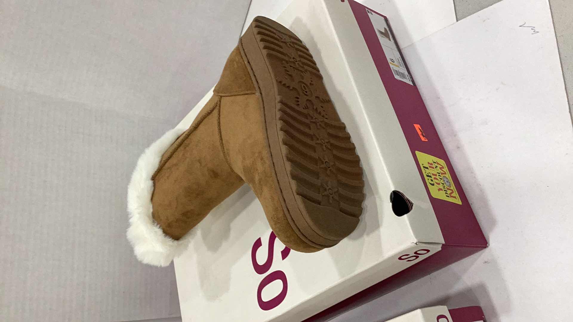 Photo 1 of 2 PAIRS NEW WOMEN SHOES SIZE 5-6