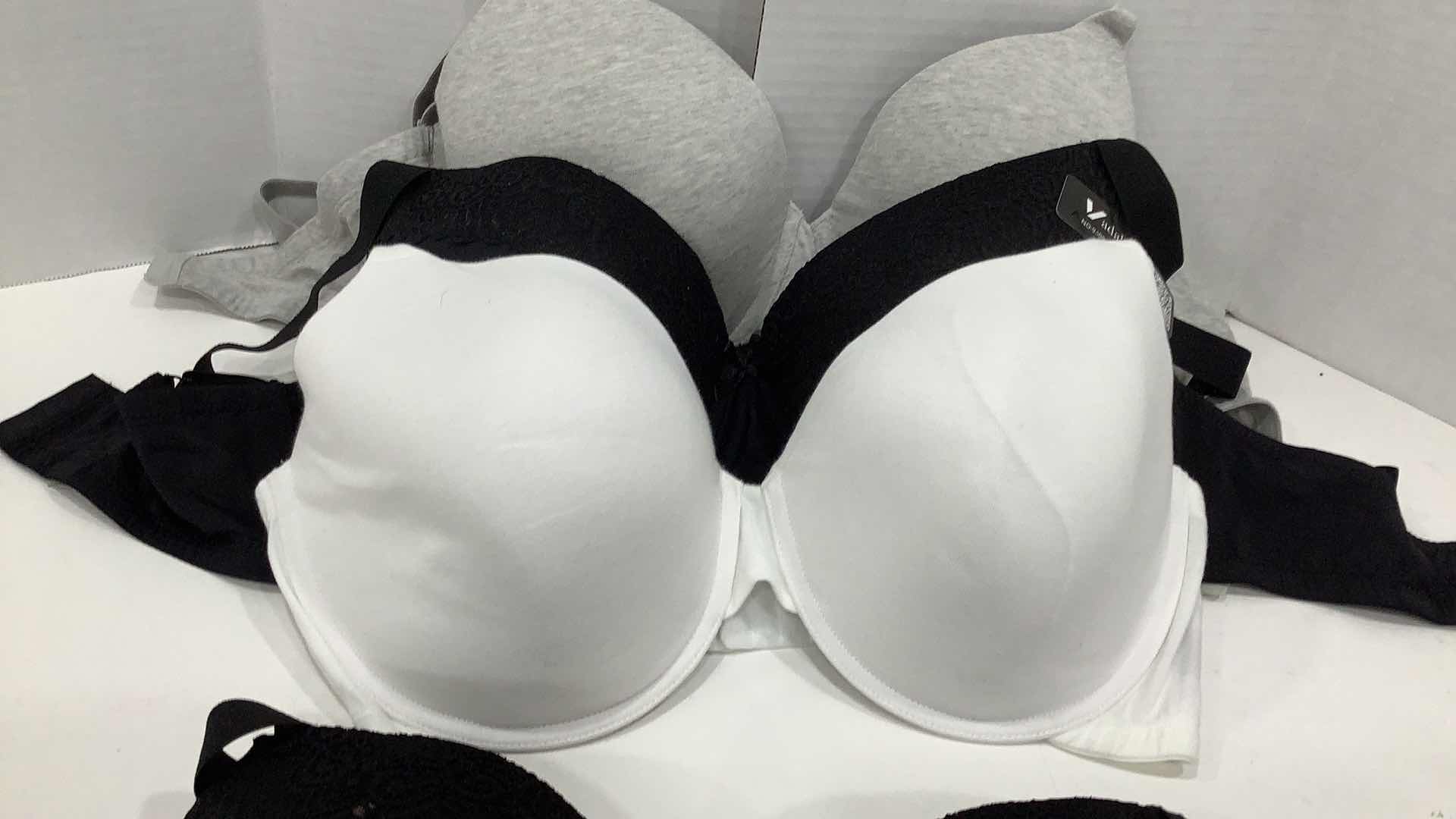 Photo 1 of 4 PCS WOMEN BRA SIZE 40DD