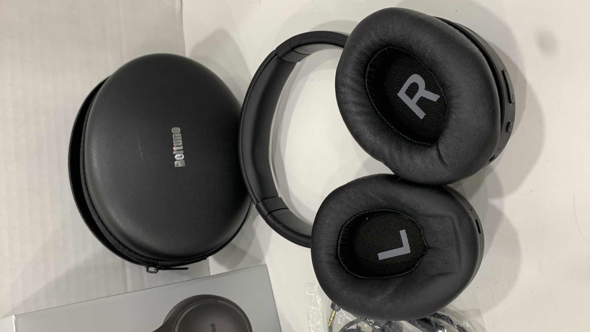 Photo 2 of BOLTUNE ACTIVE NOISE CANCELLING WIRELESS STEREO HEADPHONES