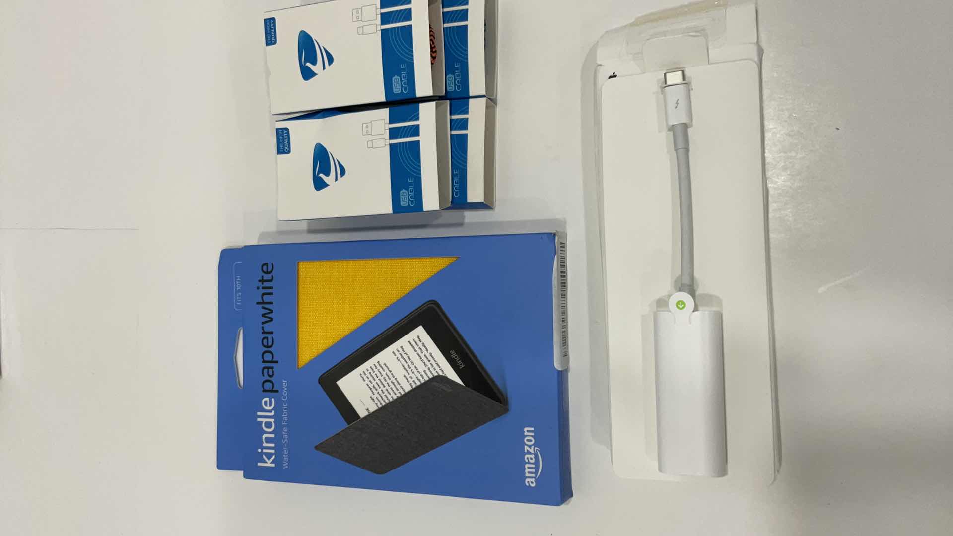 Photo 1 of APPLE THUNDERBOLT 3(USB-C) TO THUNDERBOLT 2 ADAPTER, KINDLE WATERSAFE FABRIC COVER (GEN 10), 4 PACK USB CABLES