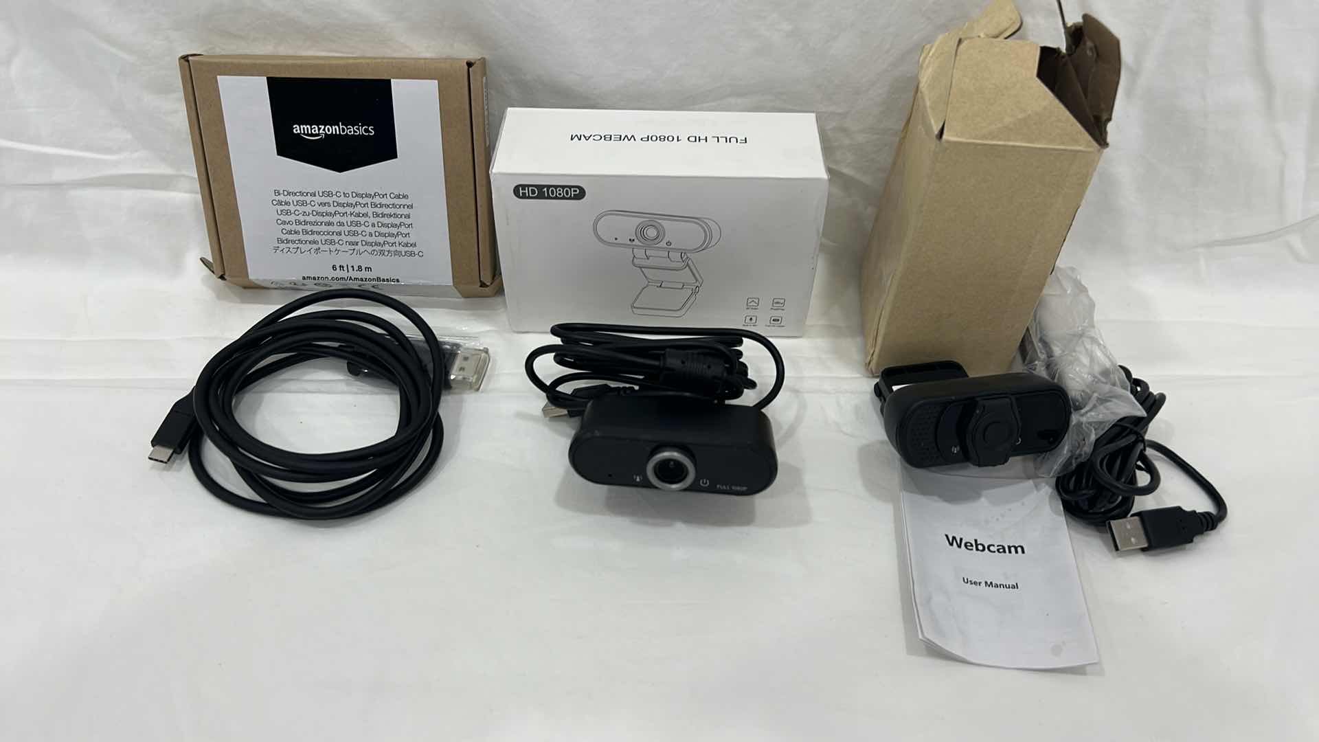 Photo 1 of 3 NEW ELECTRONICS - 1 USB, 2 WEBCAMS