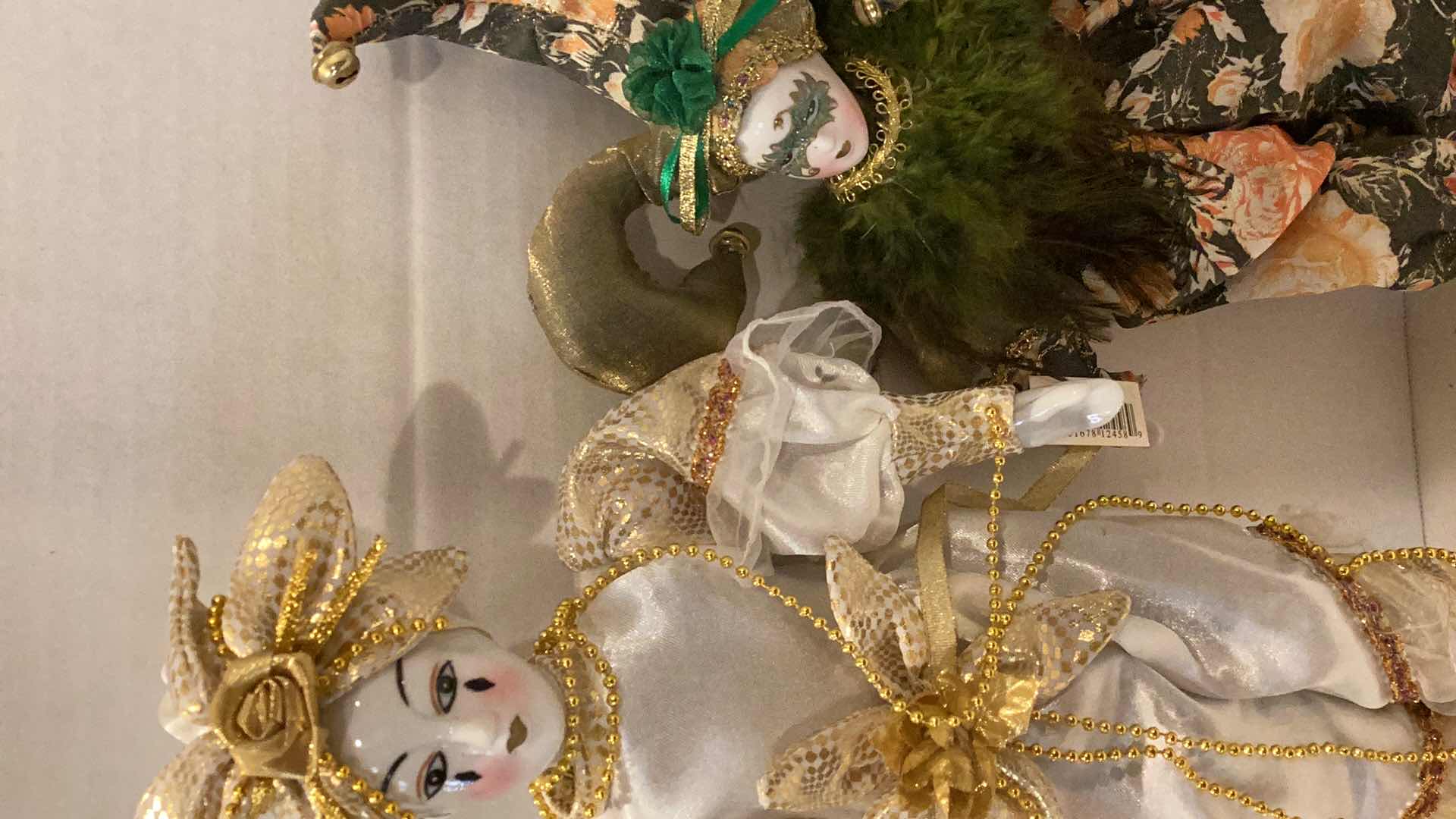 Photo 2 of HARLEQUINS TALLEST 17”