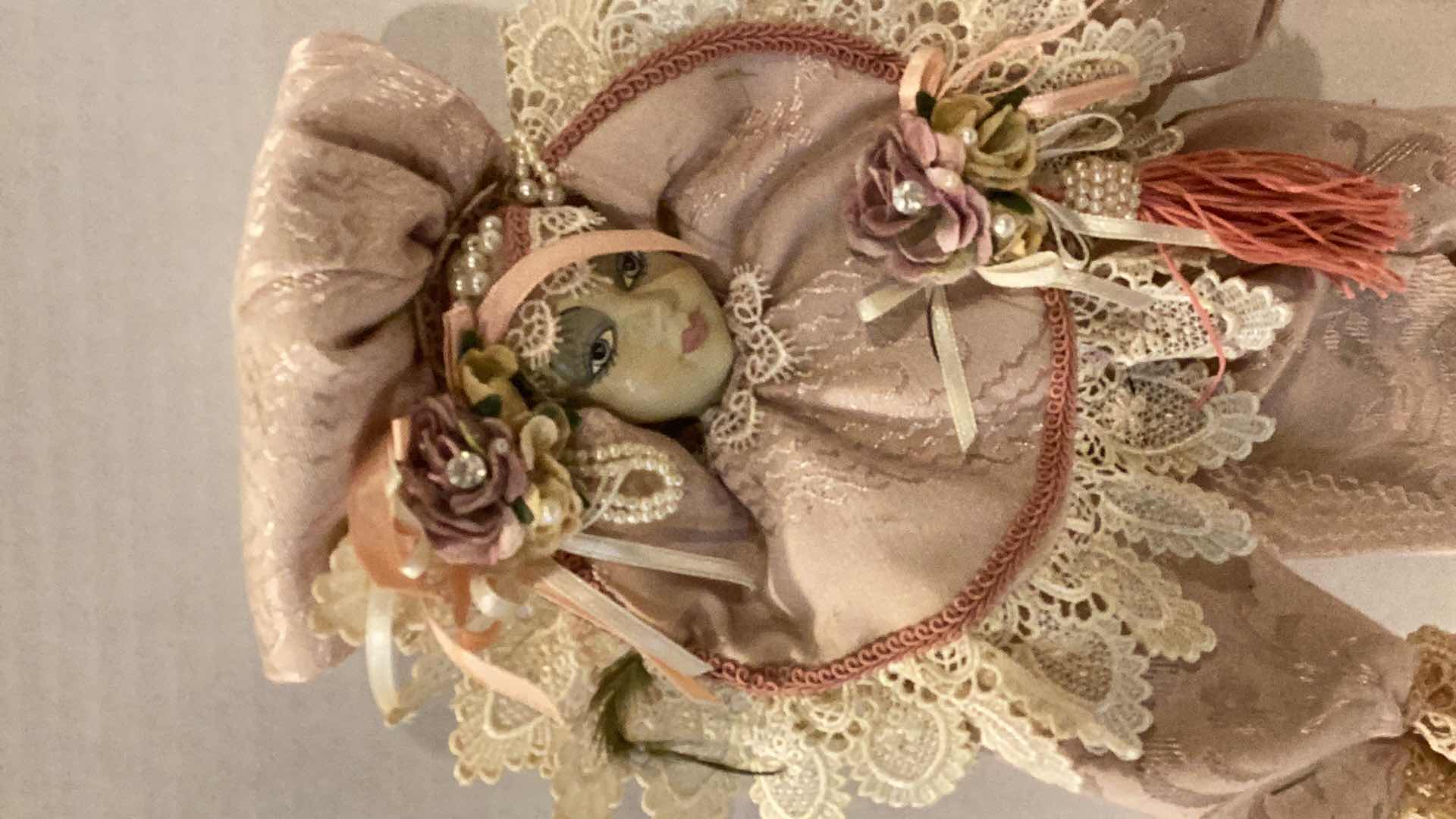 Photo 1 of HARLEQUIN 18” TALL