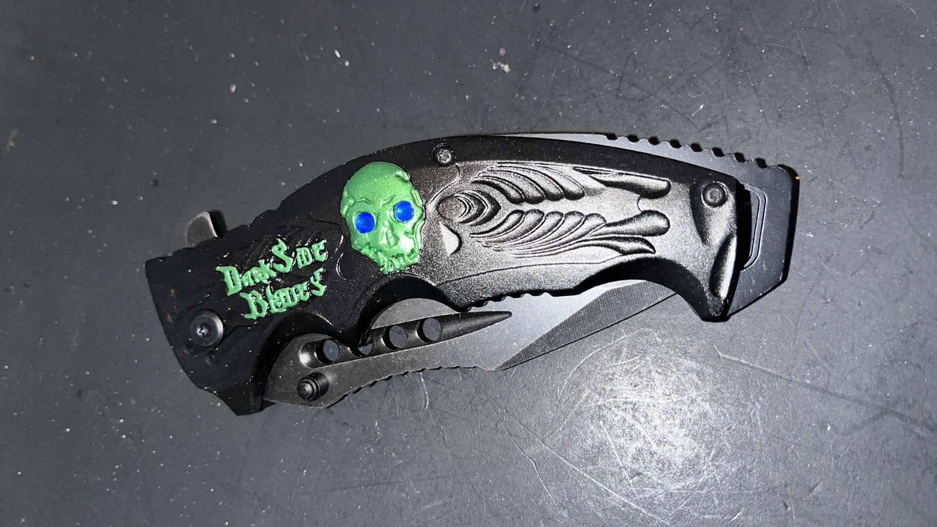 Photo 1 of KNIFE, SINGLE- DARK SIDE BLADES