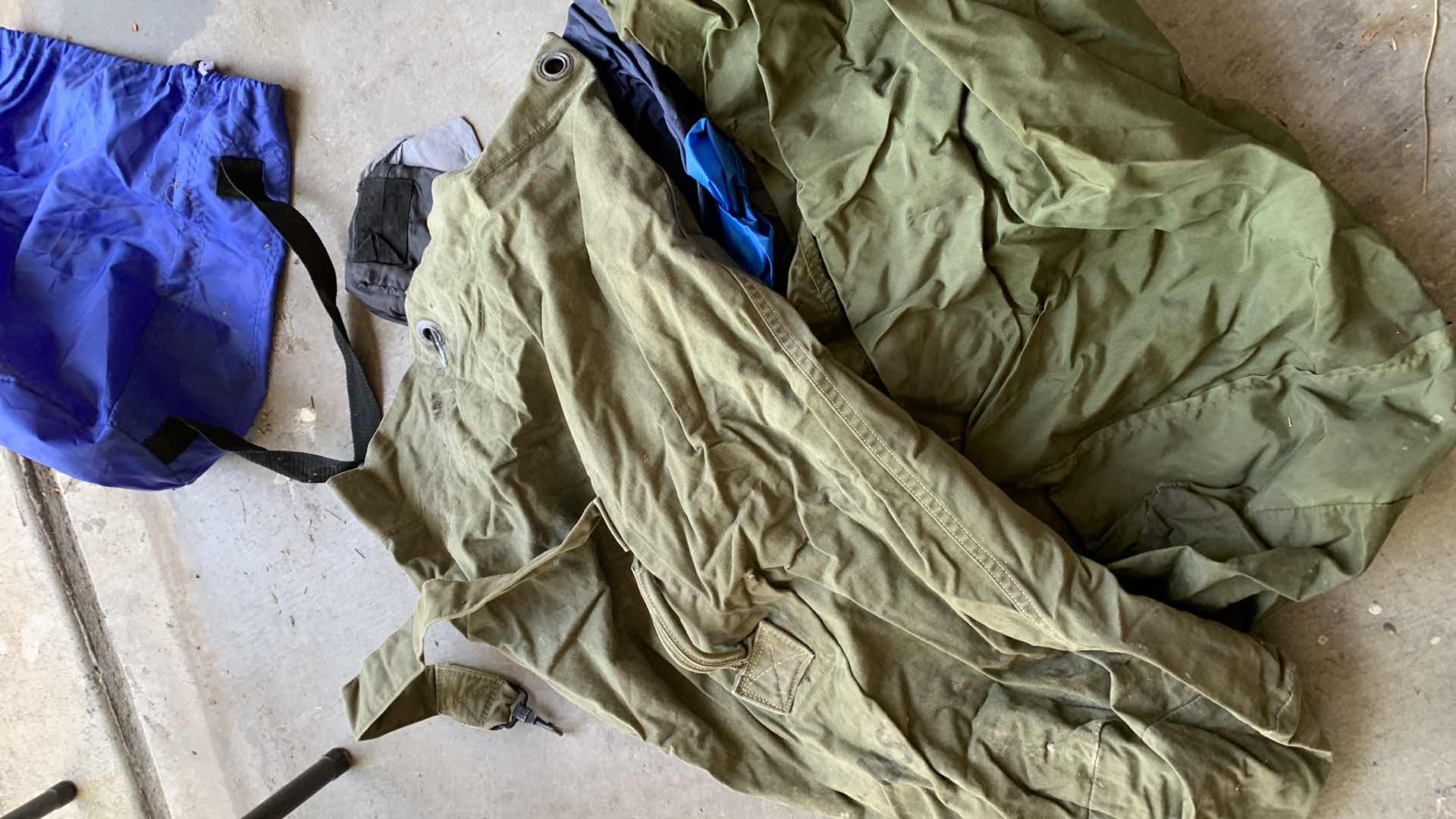 Photo 1 of BAG OF BAGS. INCLUDING 2, ARMY DUFFEL BAGS