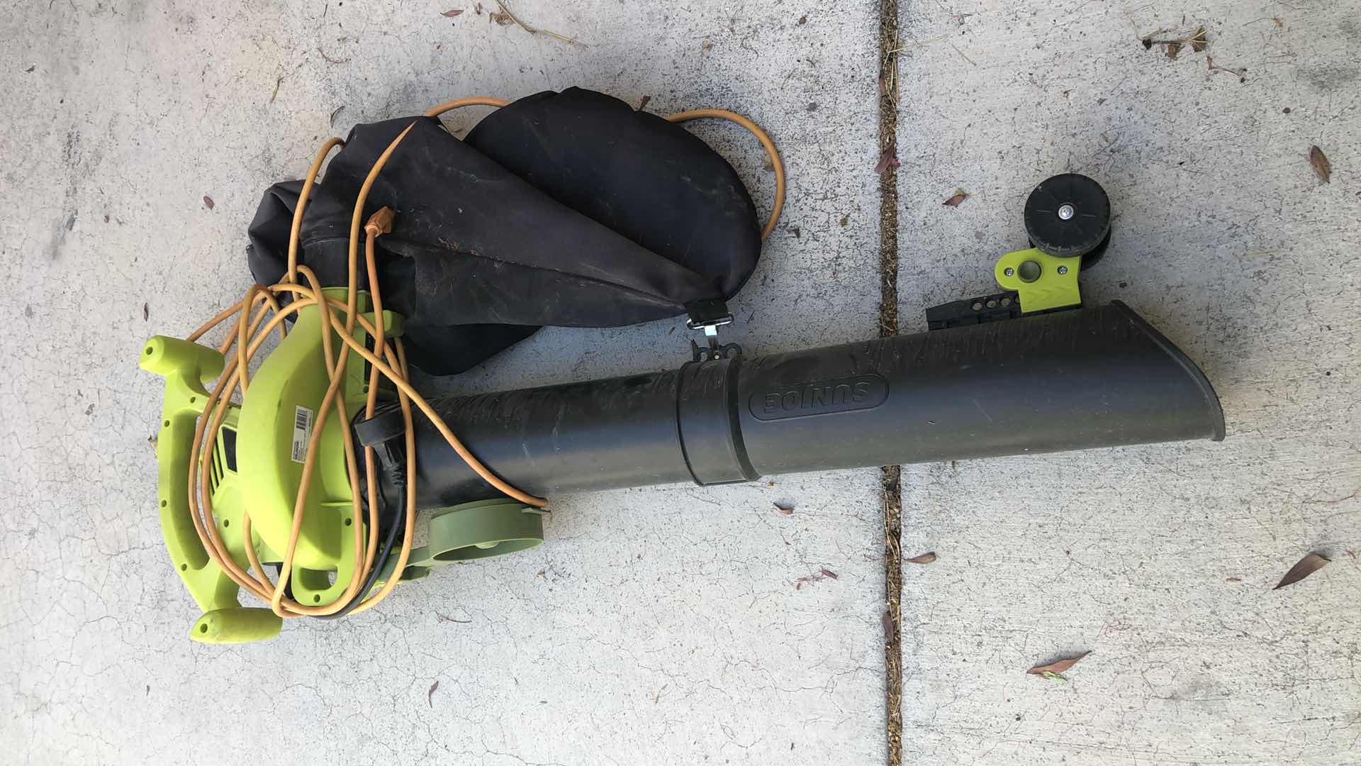 Photo 1 of SUNJOE BLOWER VACUUM