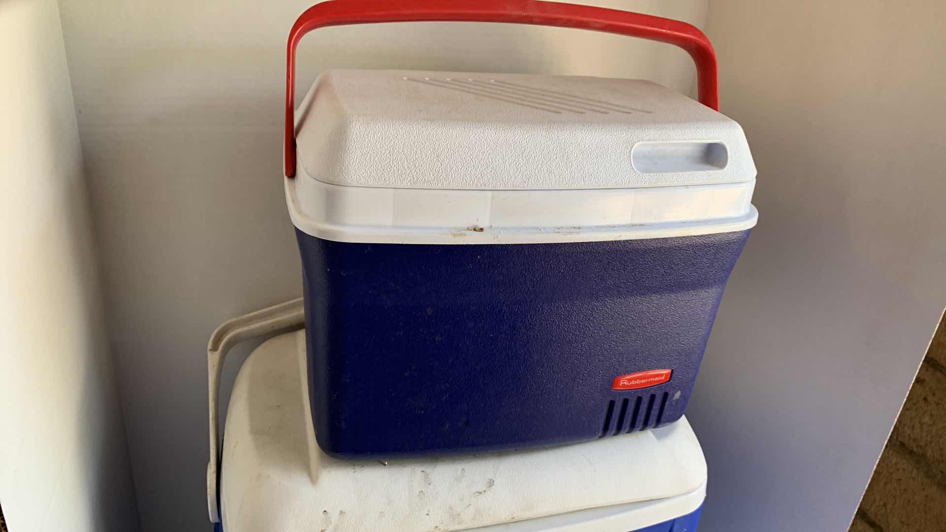 Photo 1 of SET OF TWO ICE CHESTS IGLOO RUBBERMAID