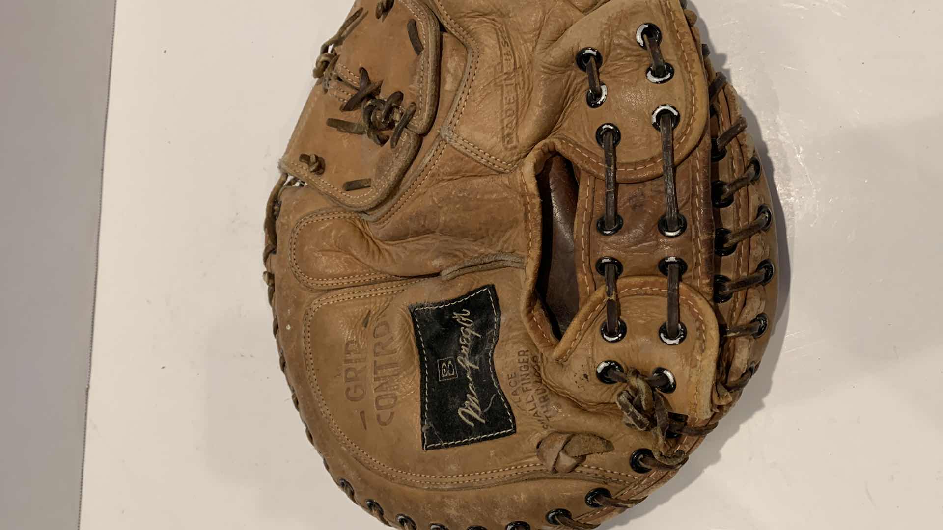 Photo 1 of BASEBALL VINTAGE WILSON CATCHERS MASK AND MACGREGOR DEL CRANDALL MITT