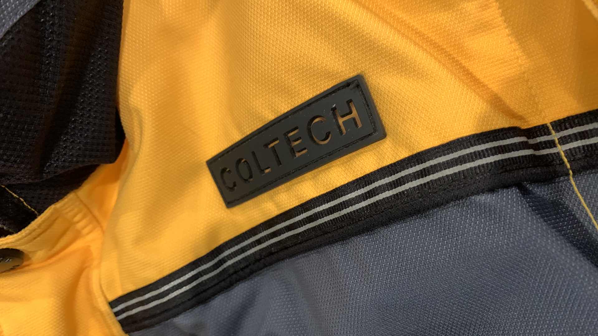 Photo 1 of BOYS SKI JACKETS SIZE M COLUMBIA