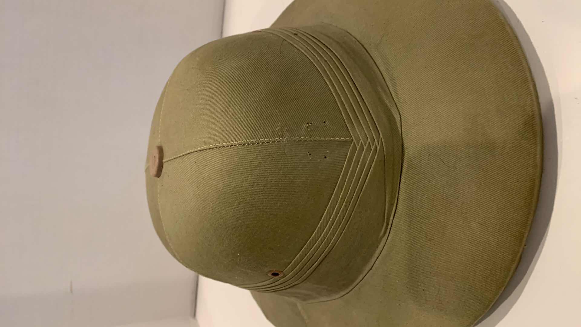 Photo 1 of PITH HAT UNITED STATES MILITARY ISSUE WW2