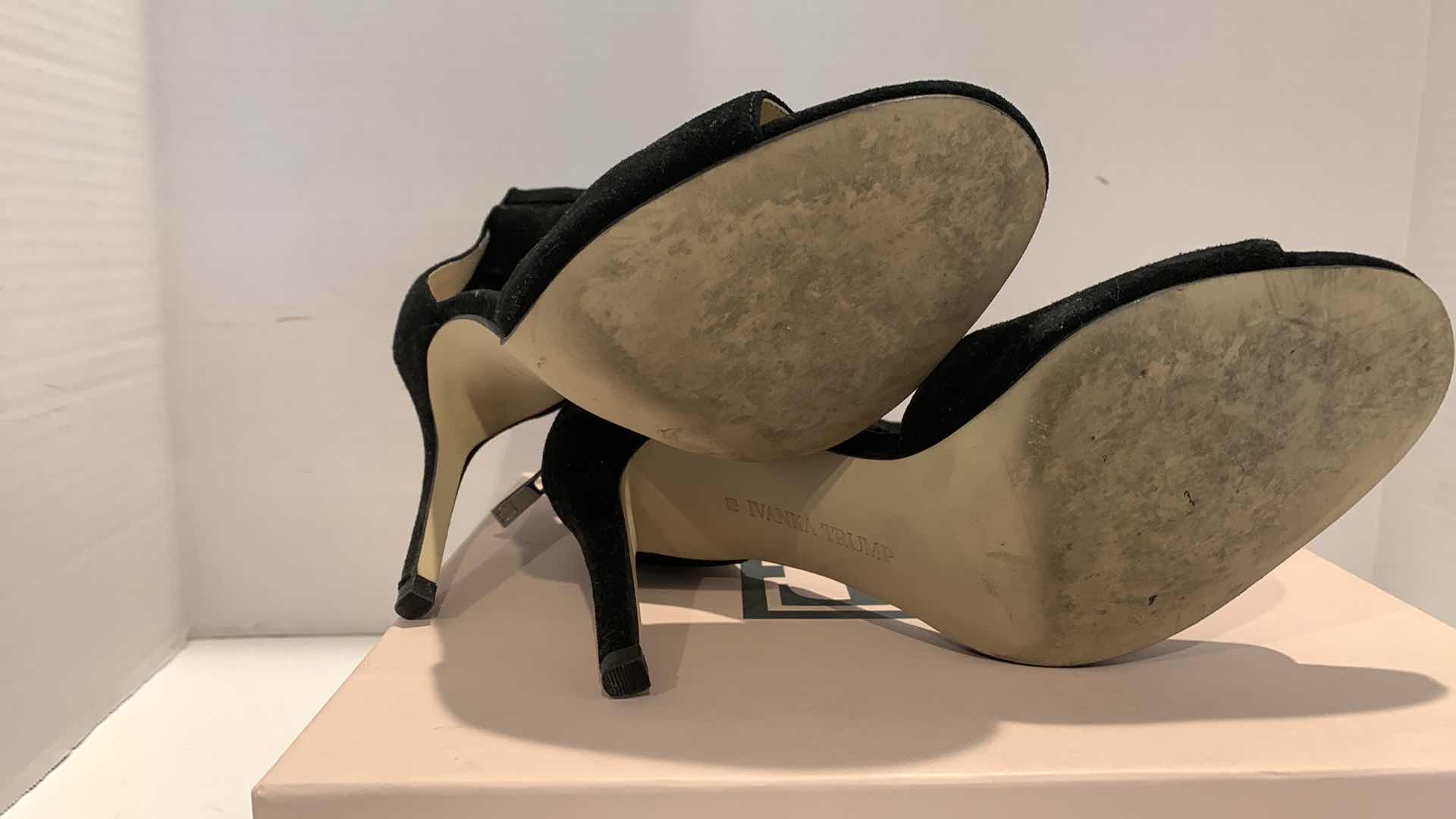 Photo 1 of IVANKA TRUMP DRESS SHES SIZE 8M