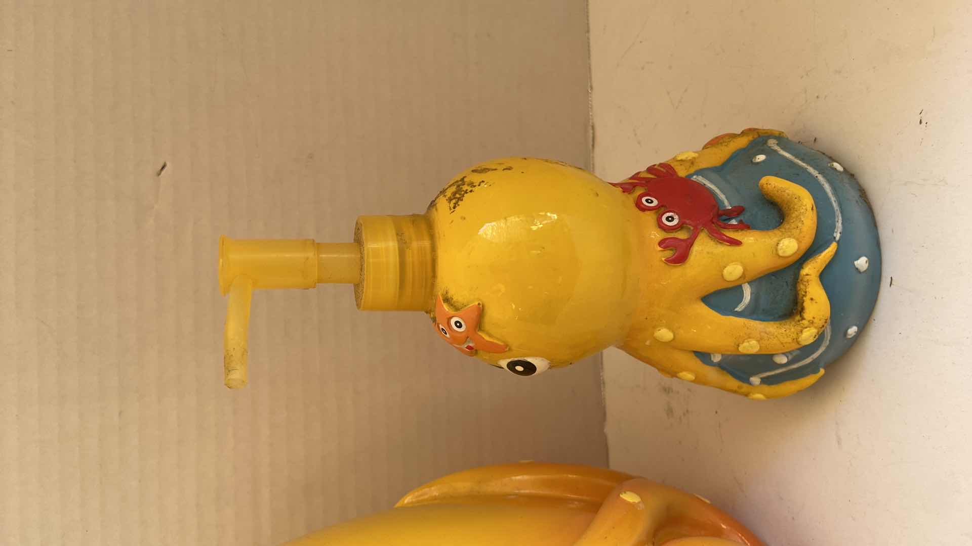 Photo 1 of KIDS BATHROOM SET