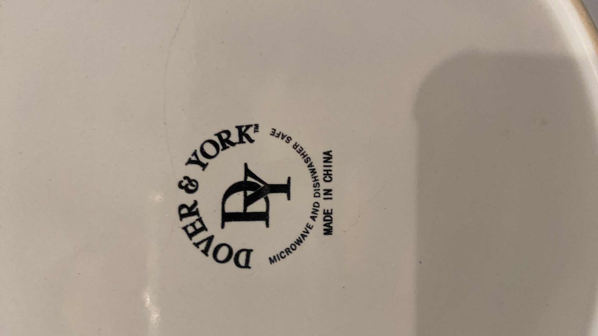 Photo 1 of VARIETY DINNER PLATE SET