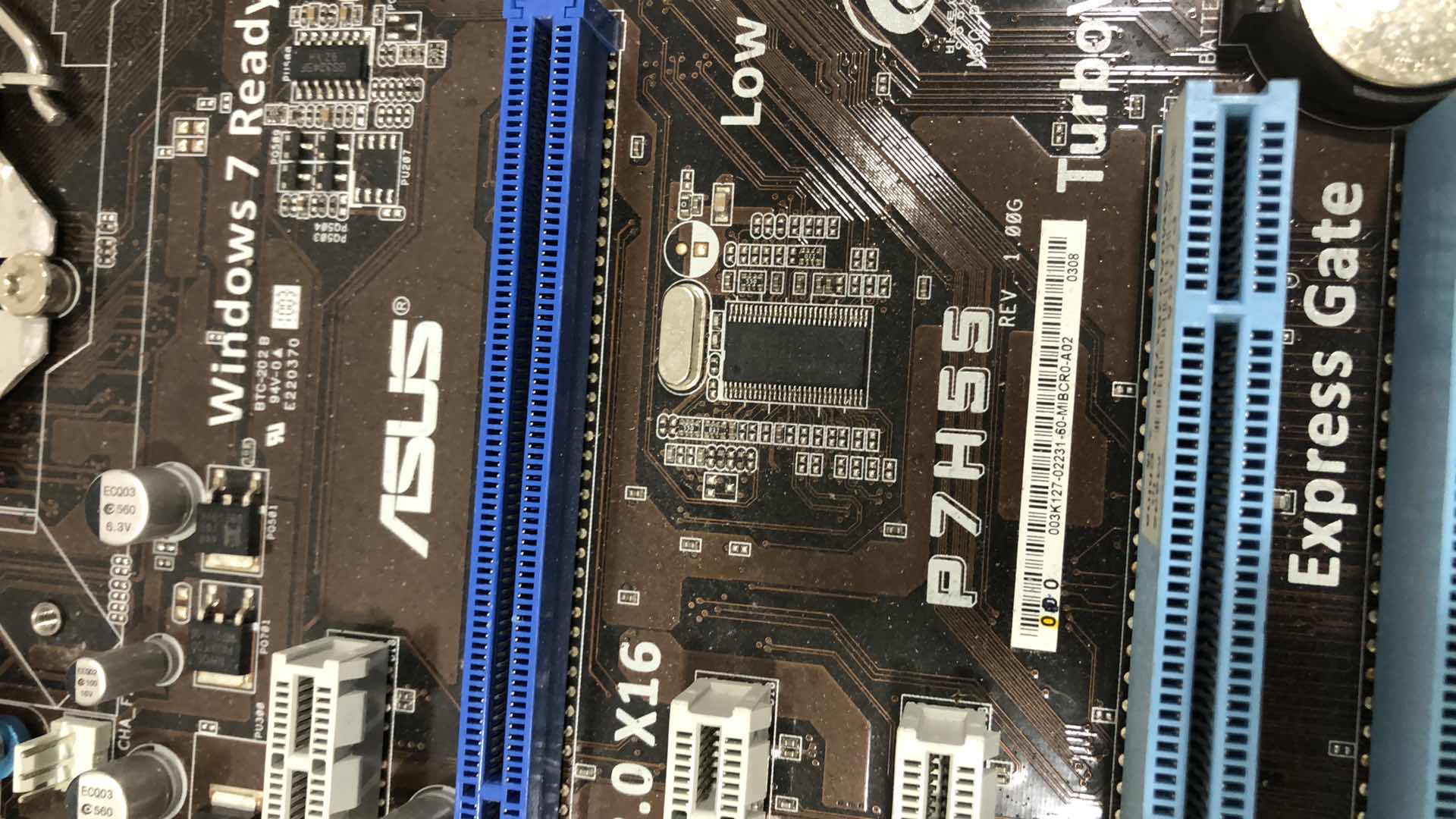 Photo 1 of ASUS P7H55 MOTHERBOARD WITH INTEL CORE I-5 768