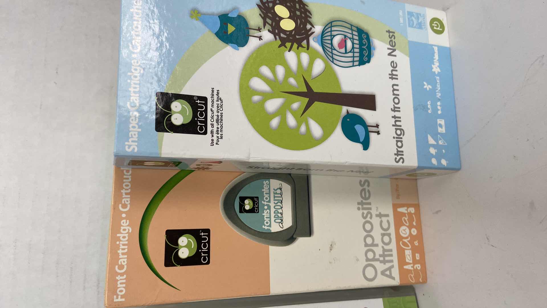 Photo 1 of CRICUT ACCESSORIES