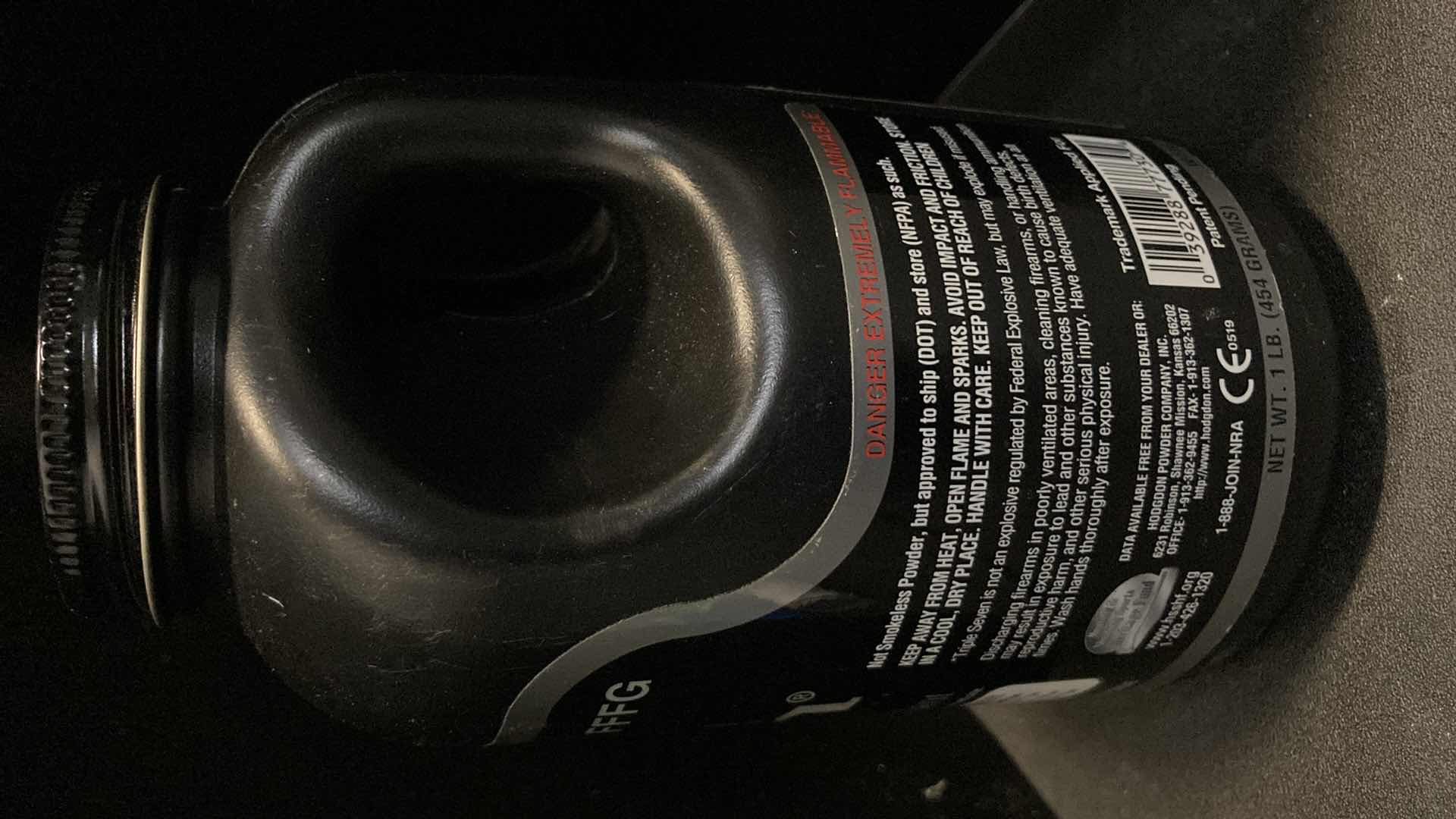 Photo 1 of NEW HODGDON TRIPLE SEVEN EASY CLEAN MUZZLELOADING PROPELLANT 1LB