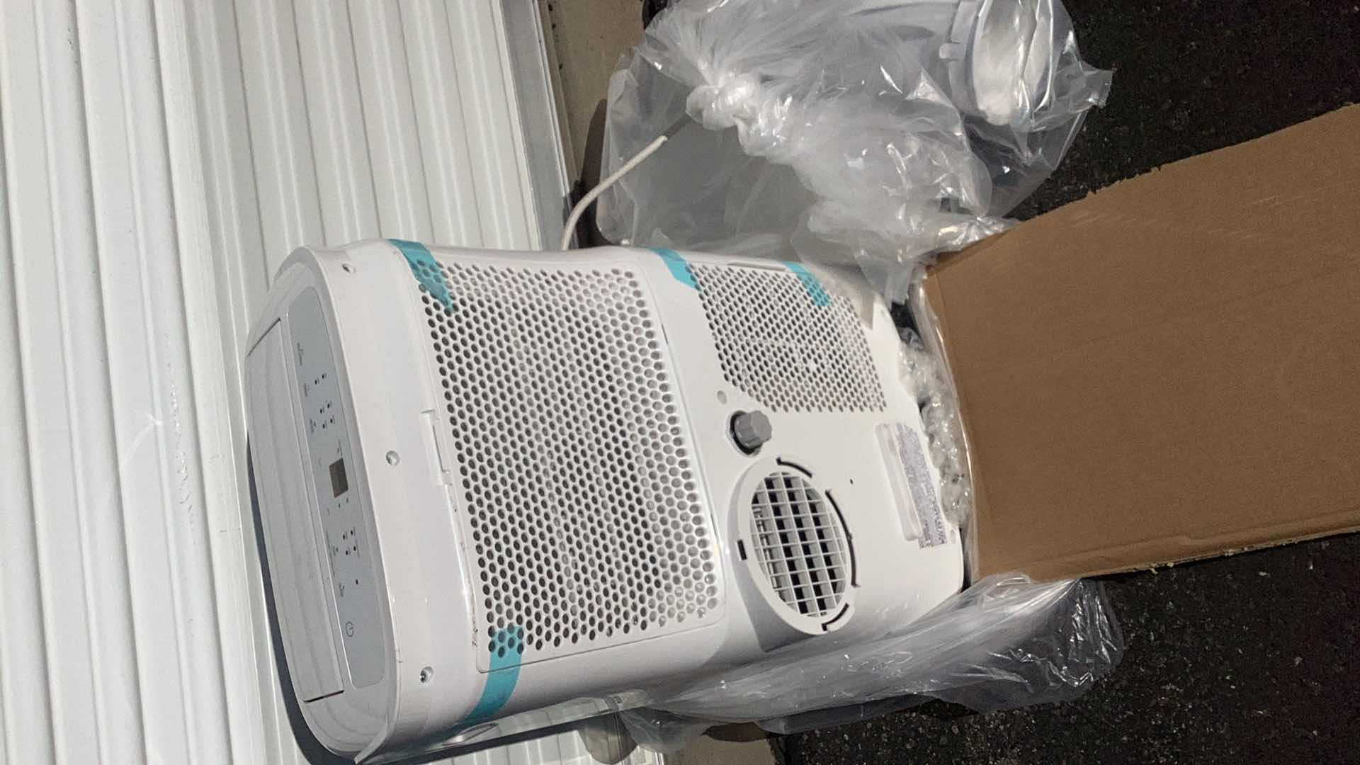 Photo 1 of NEW TOSHIBA PORTABLE AIR CONDITIONER RAC-PD1012CRRU 