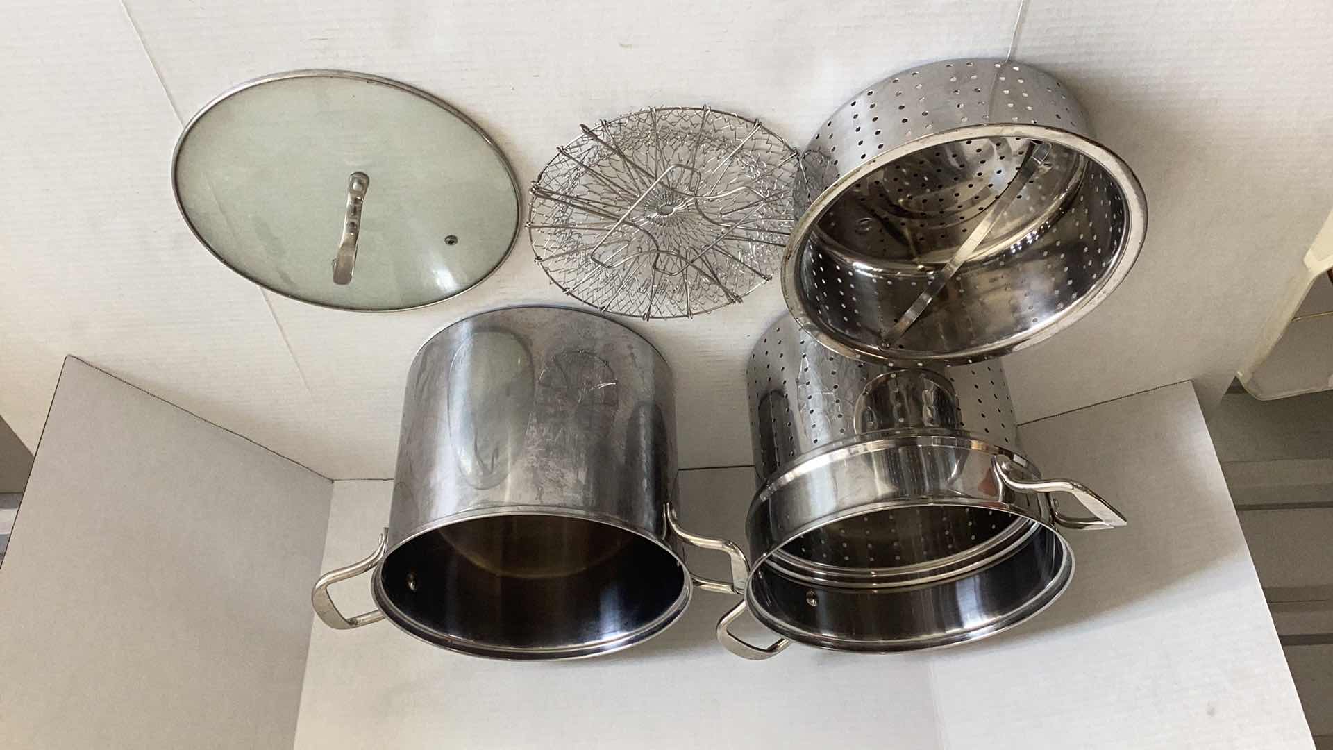 Photo 2 of DENMARK 5 PIECE LARGE PASTA POT SET