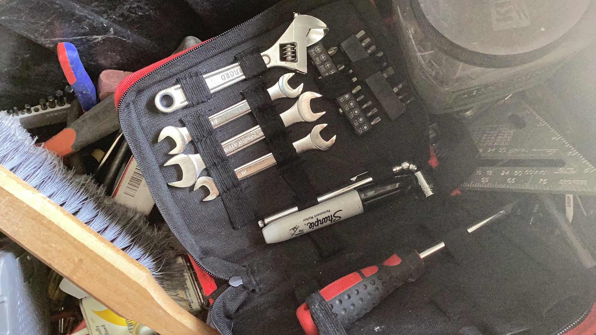 Photo 1 of CONTAINER WITH VARIOUS TOOLS AND FASTENERS