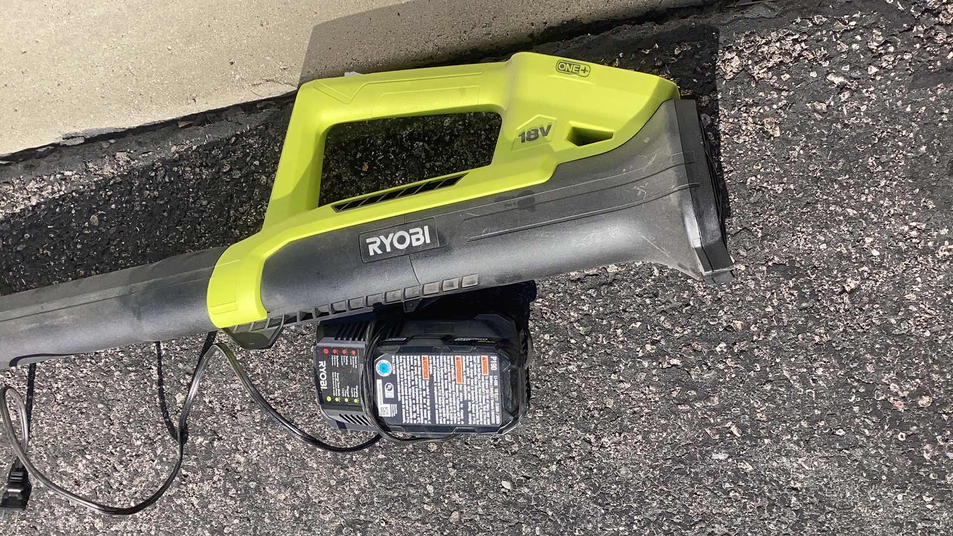 Photo 1 of RYOBI ELECTRIC BLOWER WITH BATTERY