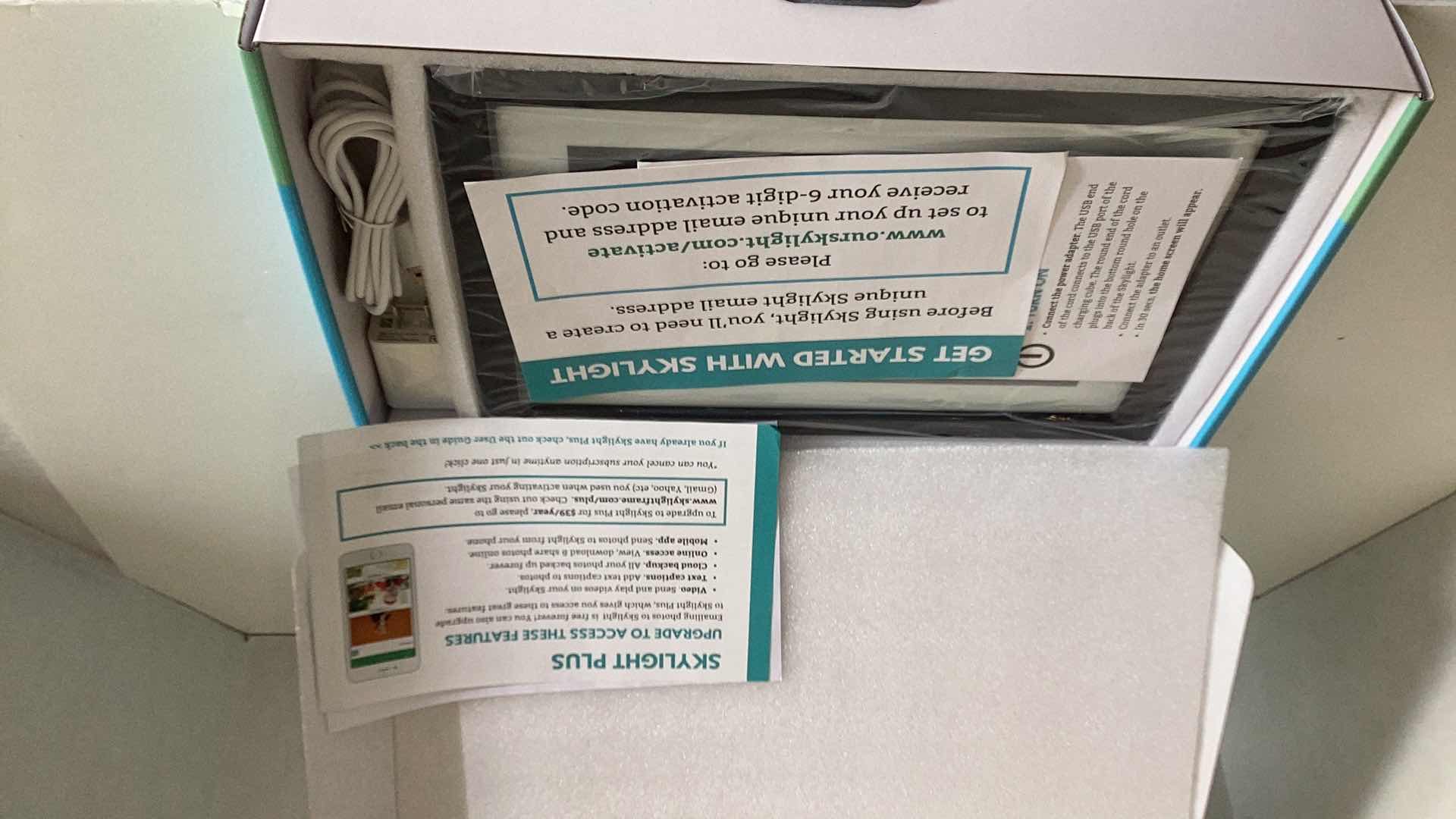 Photo 1 of TOUCH SCREEN DISPLAY SKYLIGHT FRAME