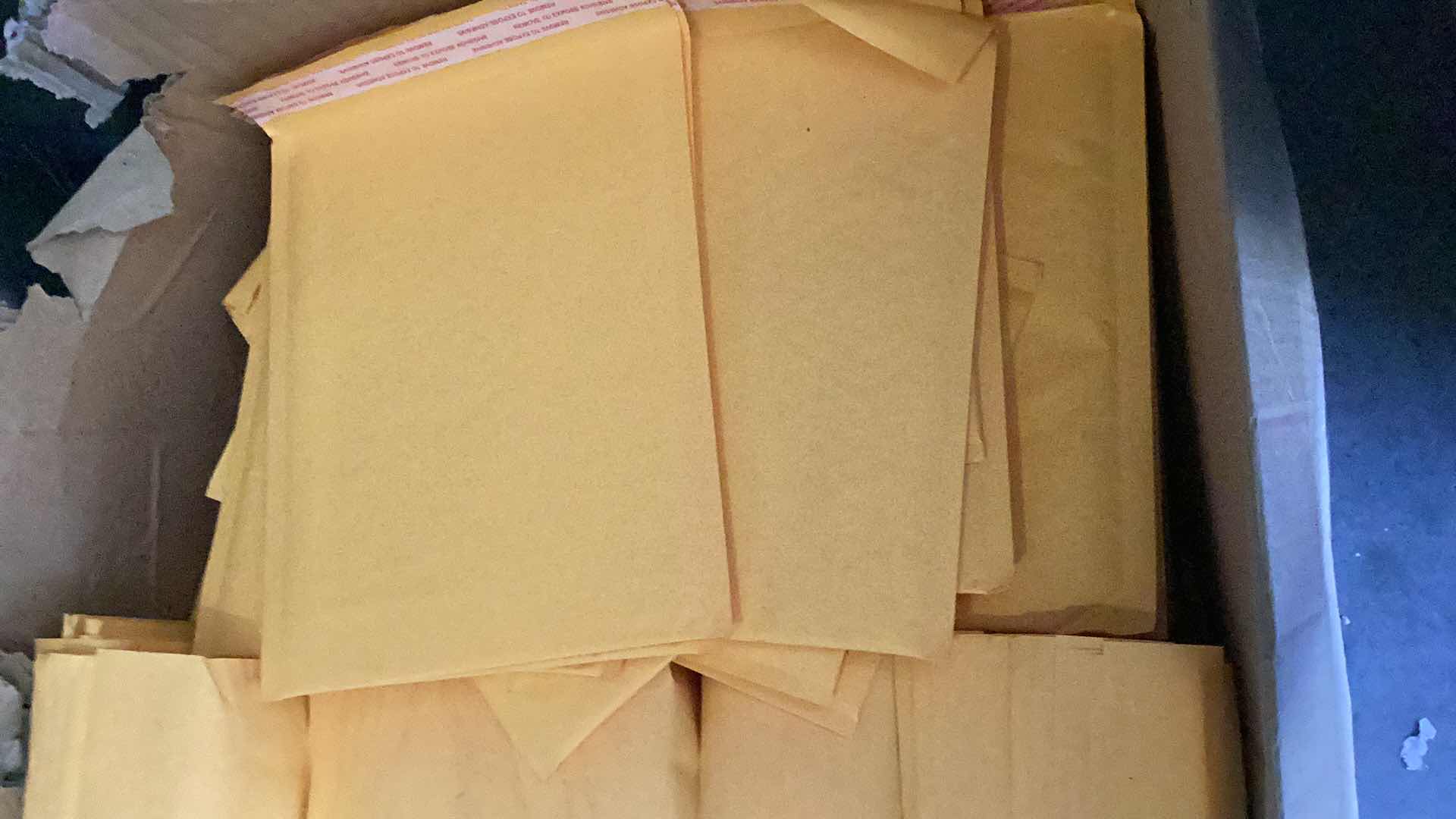 Photo 1 of LARGE BOX OF SEALABLE MANILA ENVELOPES