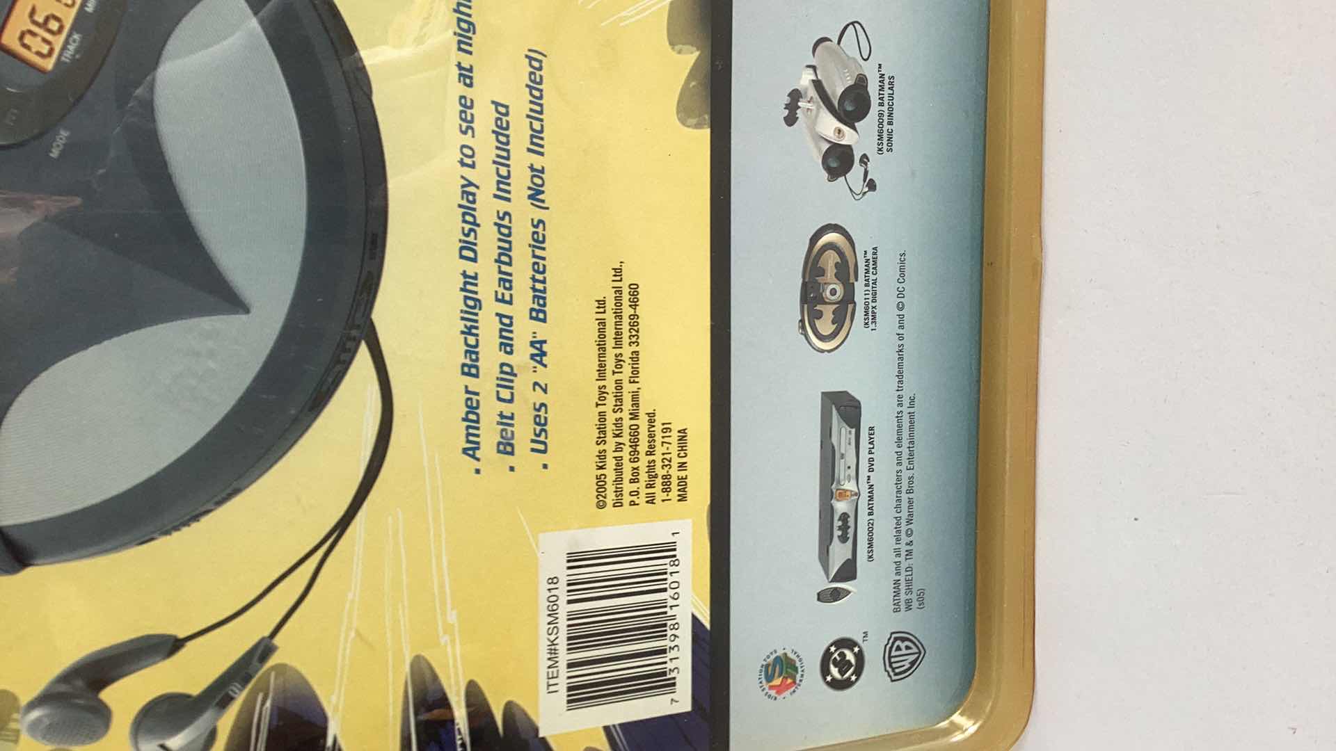 Photo 3 of BATMAN CD PLAYER FACTORY SEALED