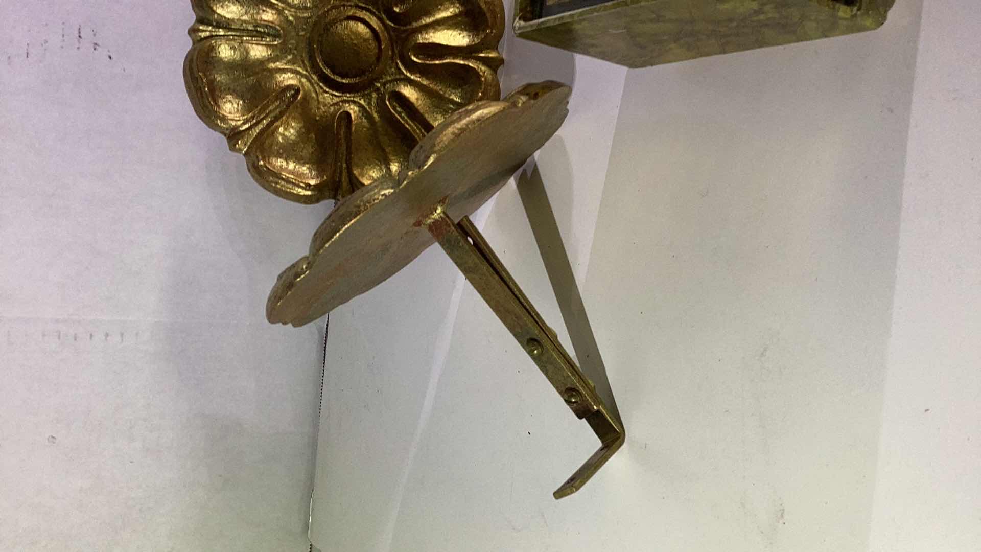 Photo 2 of HOME DECOR PIECES