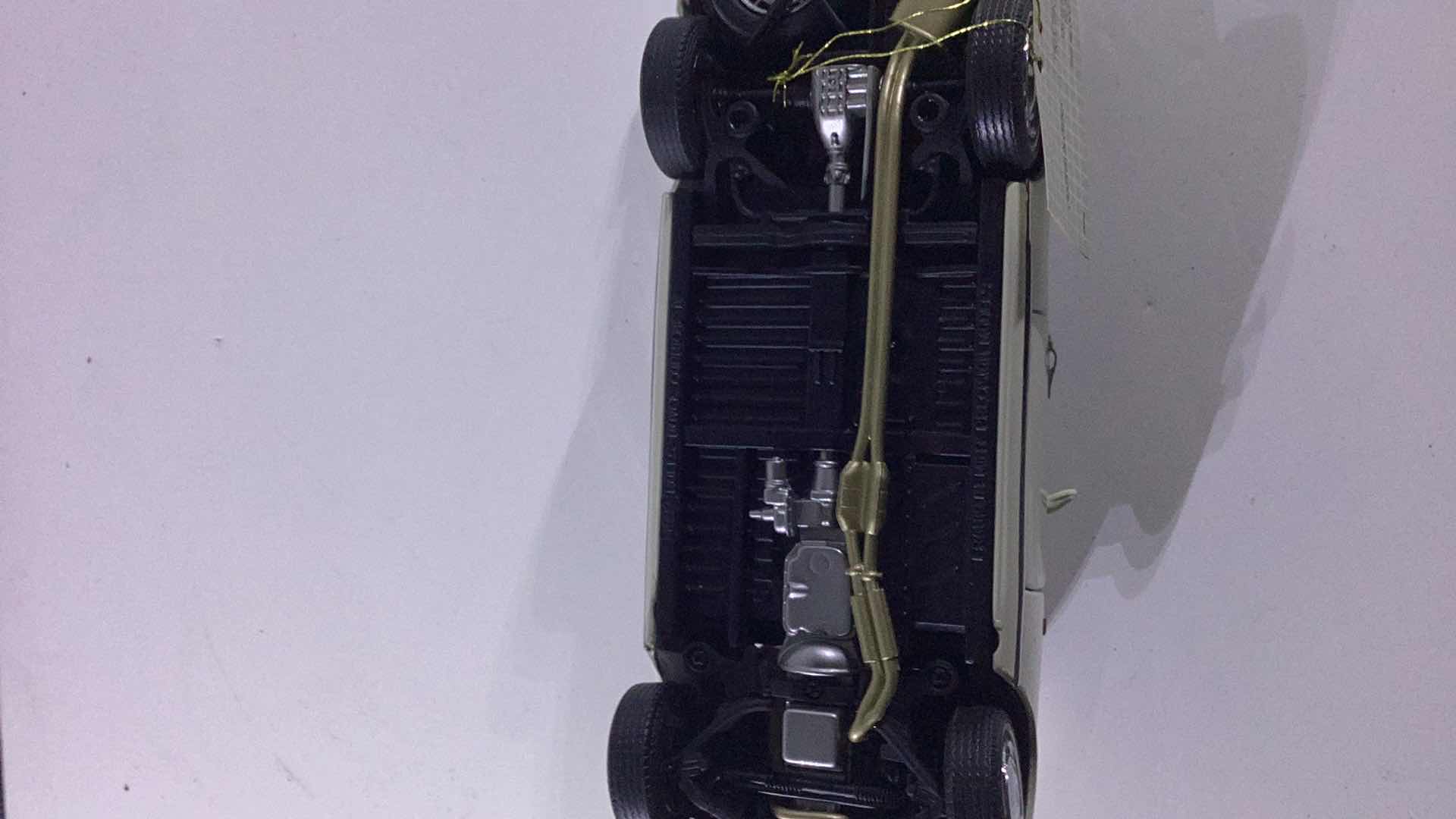 Photo 1 of METAL DIE CAST 1992 ROLLS ROYCE PHANTOM CORNICHE IV