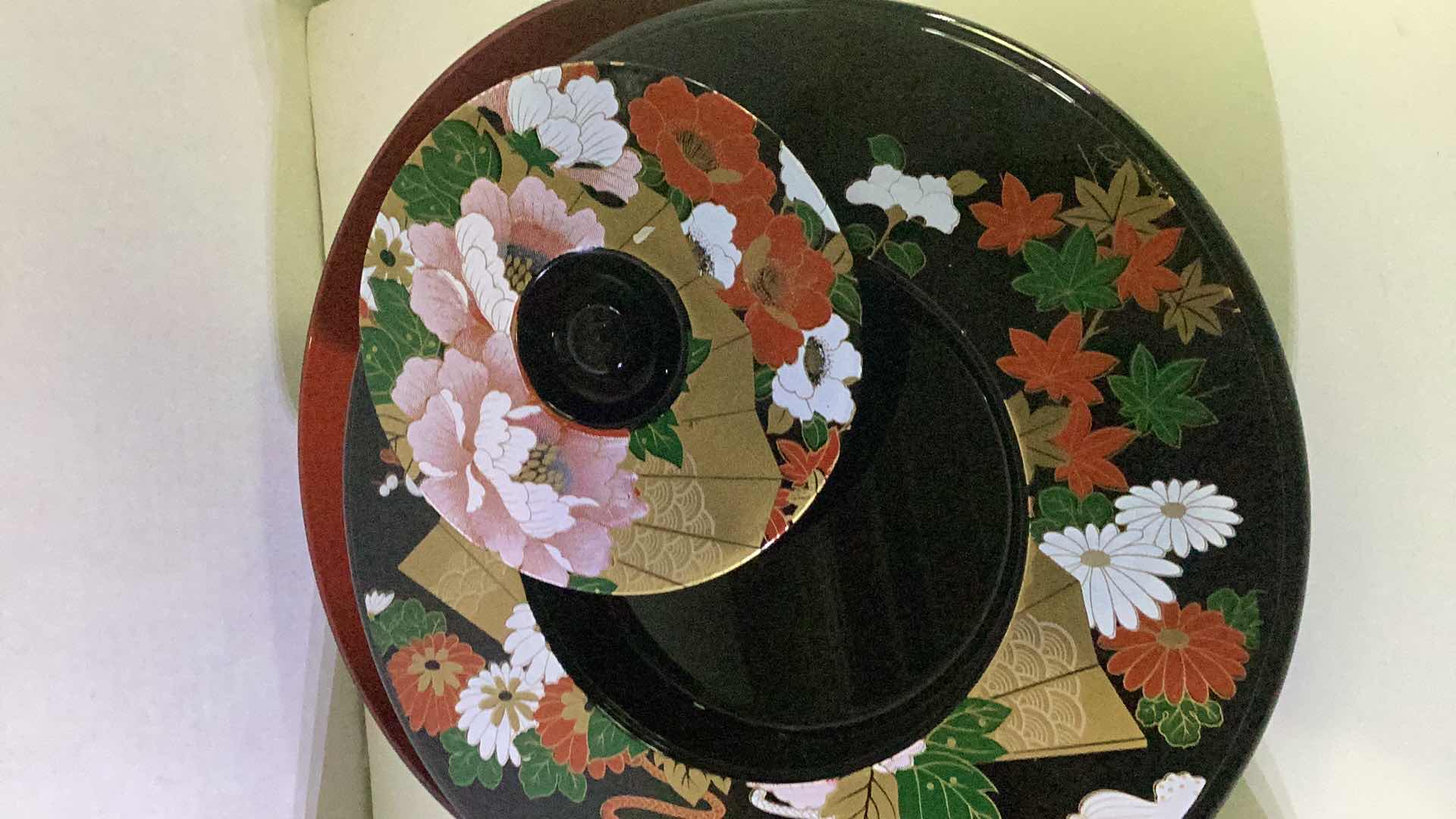 Photo 1 of JAPANESE FOOD SERVICE SET