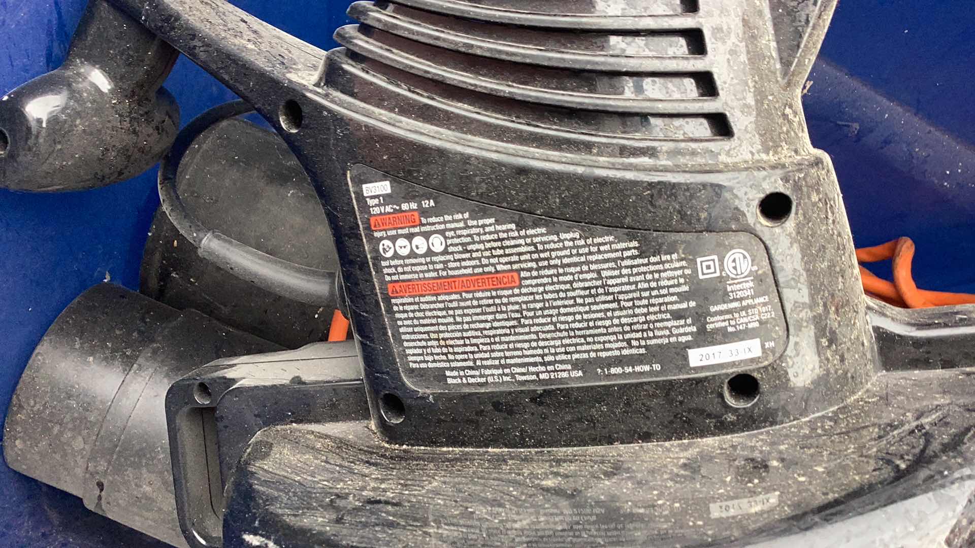 Photo 3 of BLACK AND DECKER LEAF BLOWER AND EXTENSION CORD