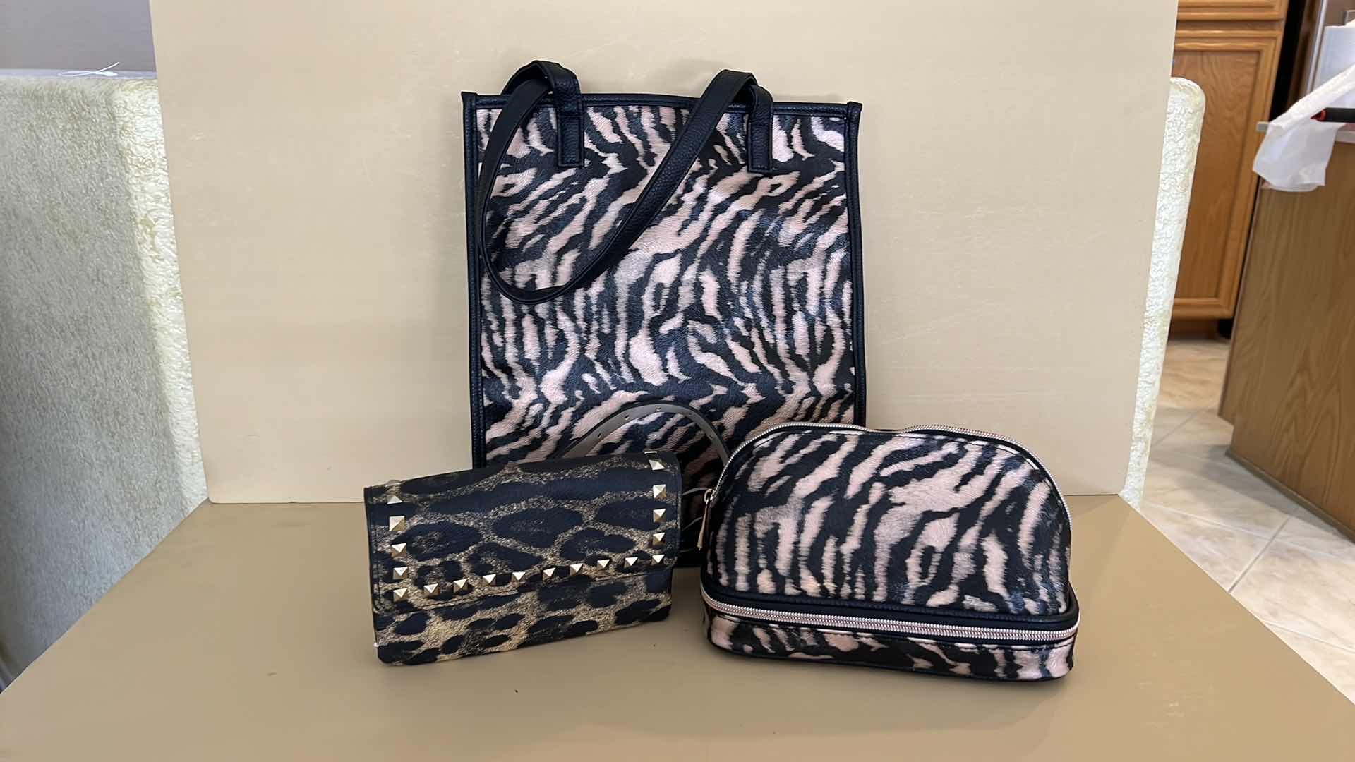 Photo 5 of 3-ANIMAL PRINT LADIES BAGS