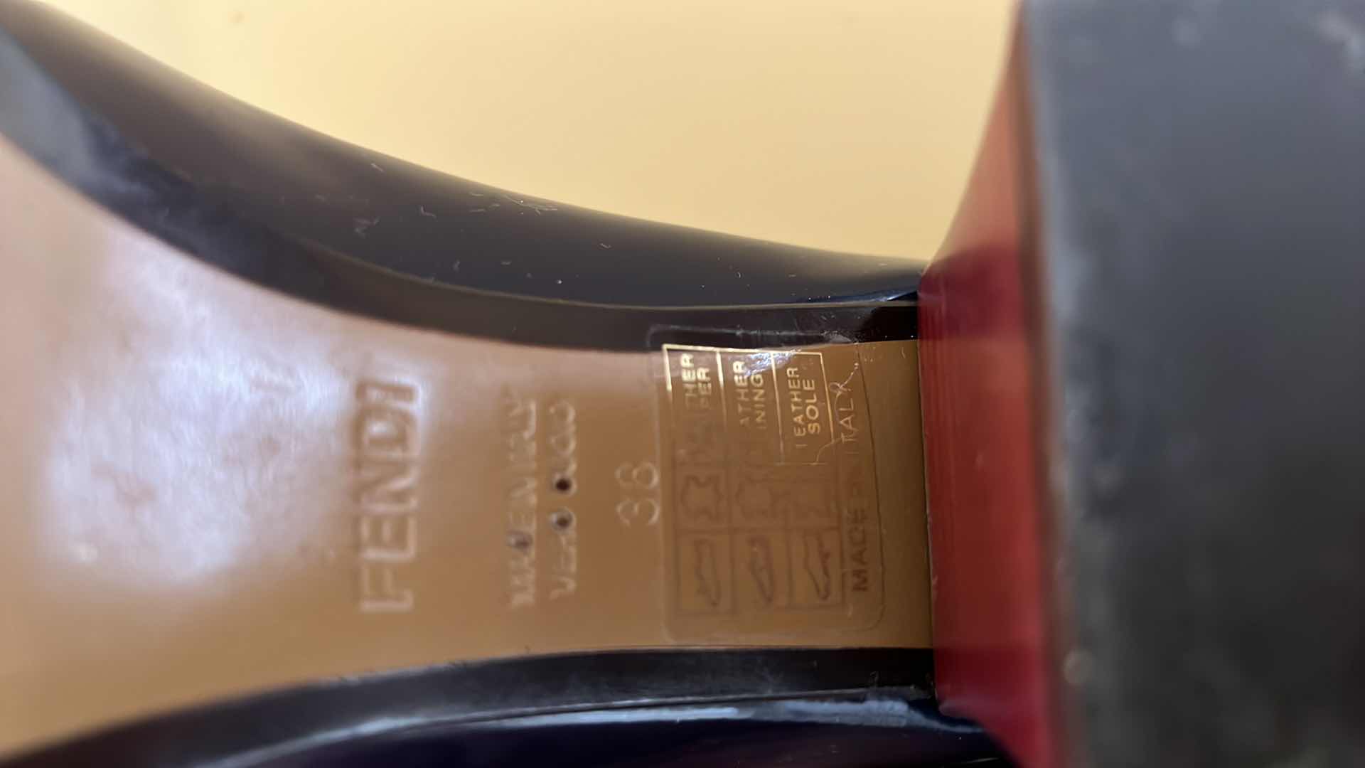 Photo 1 of FENDI ITALY NAVY BLUE LEATHER W WOOD HEEL LADIES SHOES (SIZE 38)