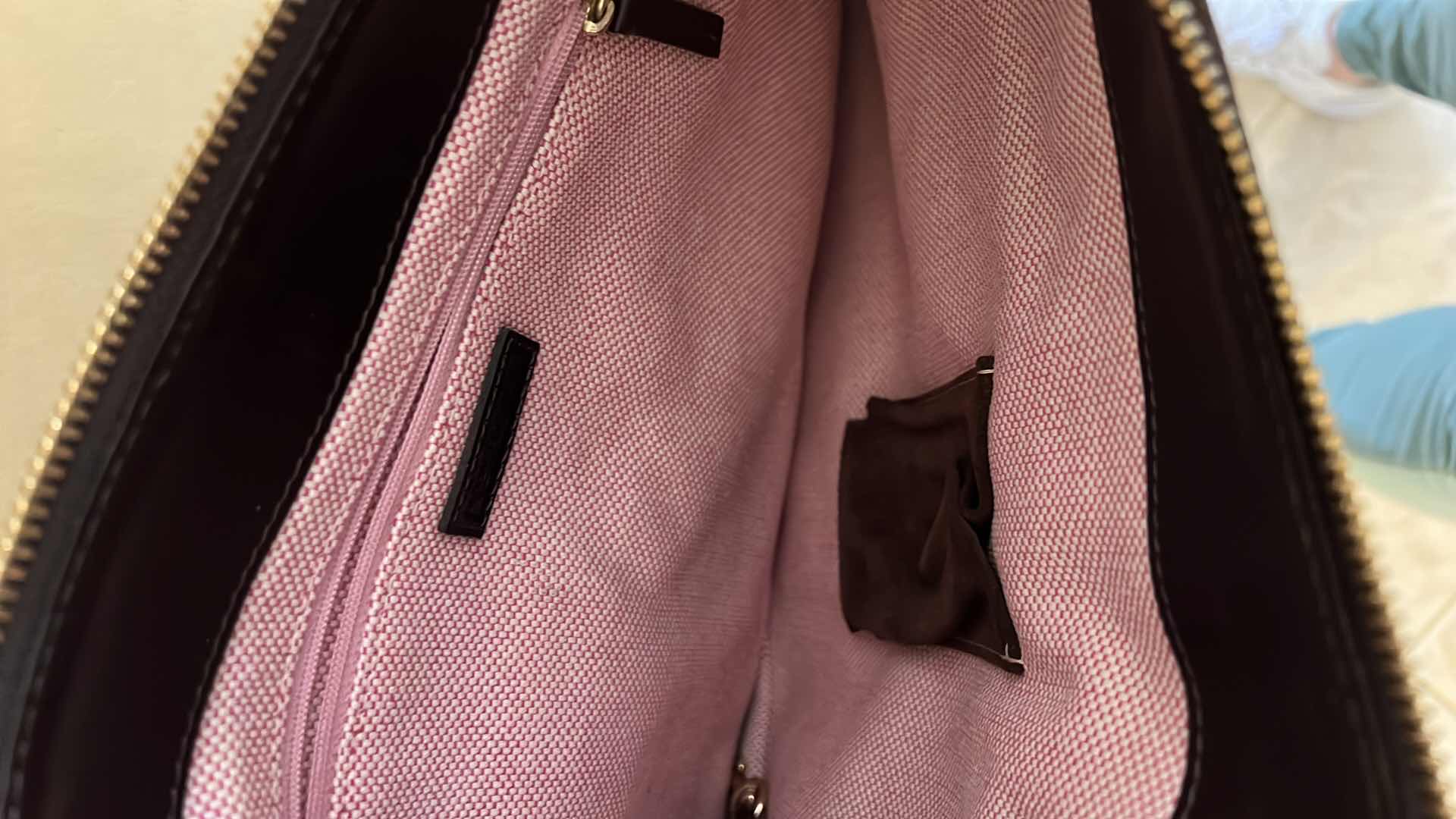 Photo 4 of DOONEY AND BOURKE BROWN SUEDE LADIES HANDBAG W DUST COVER BAG