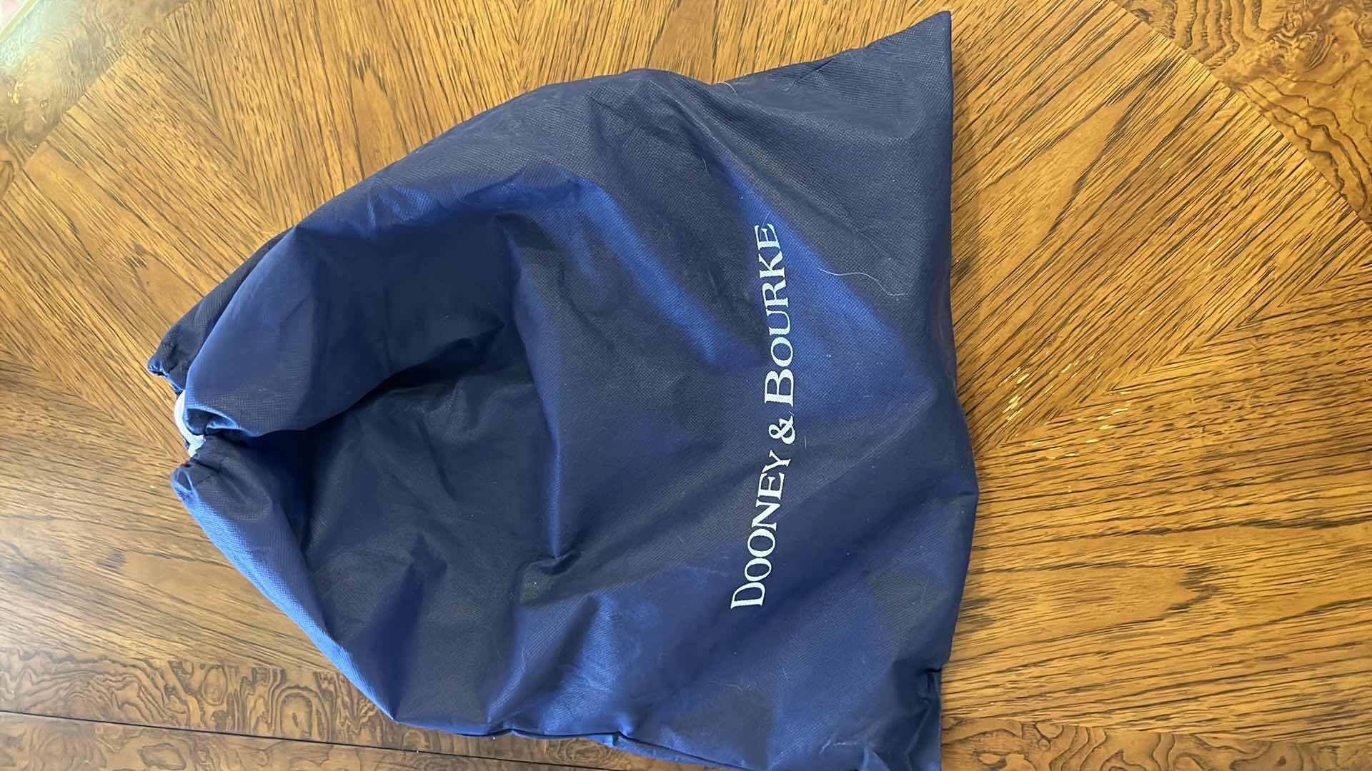 Photo 5 of DOONEY AND BOURKE BROWN SUEDE LADIES HANDBAG W DUST COVER BAG