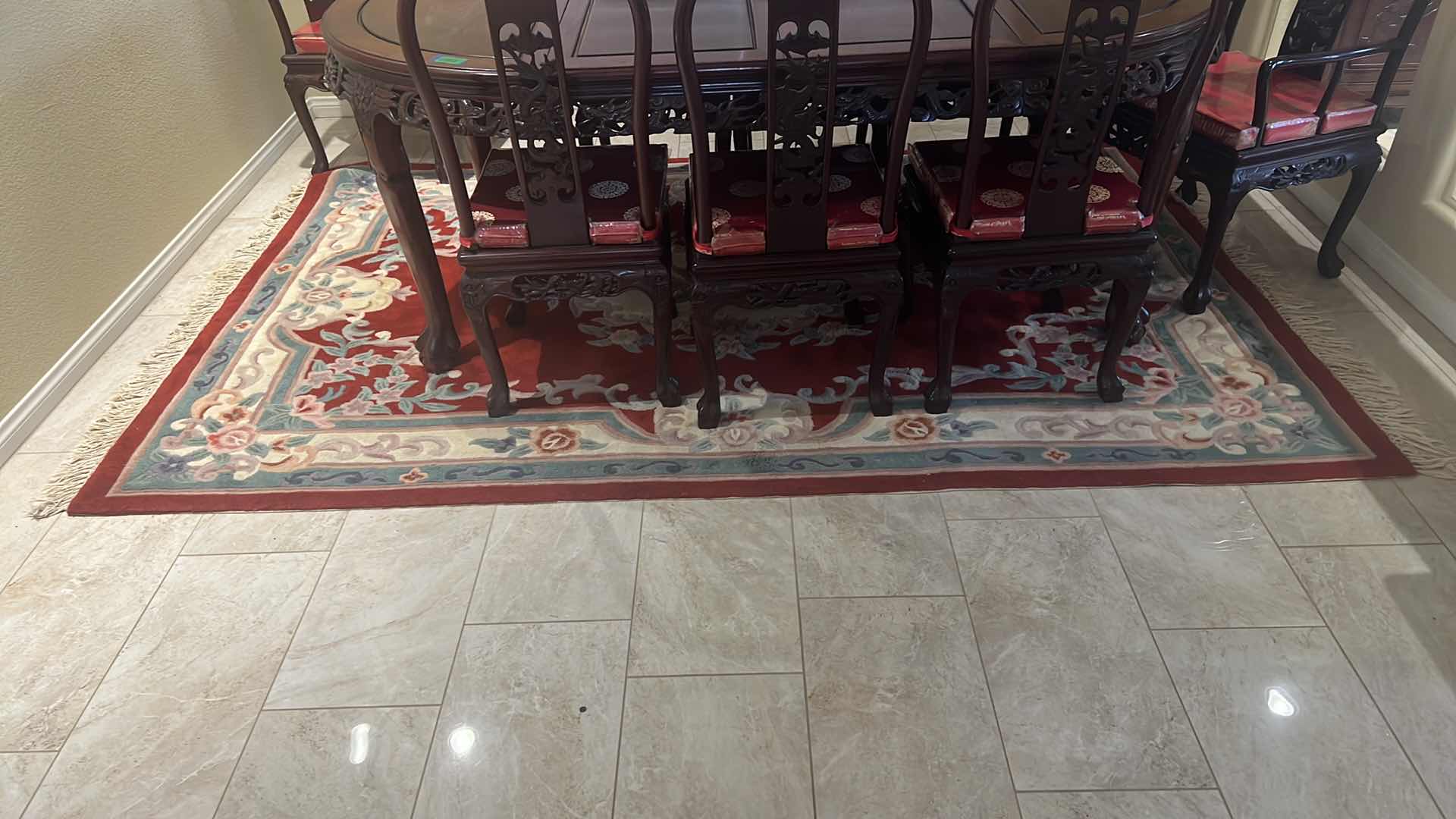 Photo 1 of BURGUNDY FLORAL AREA RUG W FRINGED EDGES 9'5" x 6'