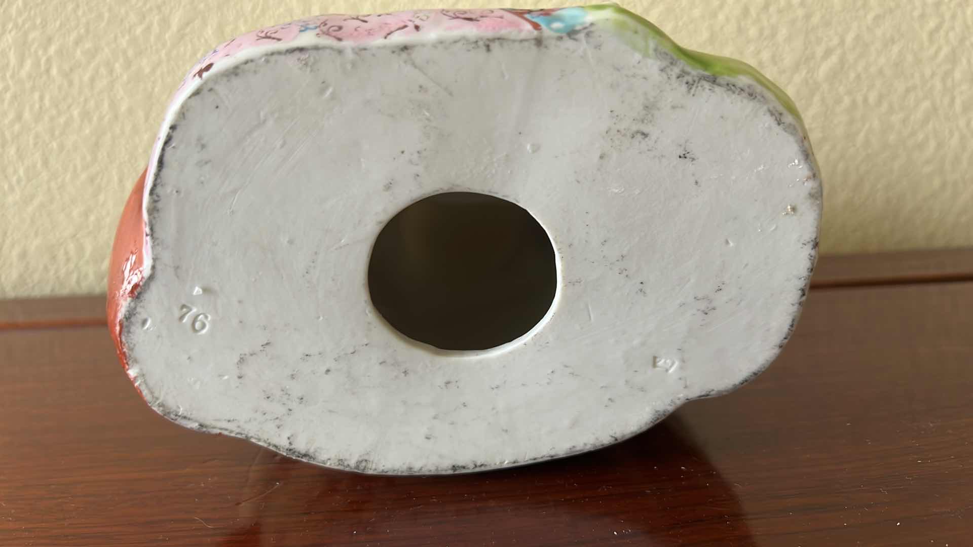 Photo 1 of 1920'S VINTAGE LAUGHING BUDDHA PORCELAIN STATUE WITH CHILDREN H 8.5"