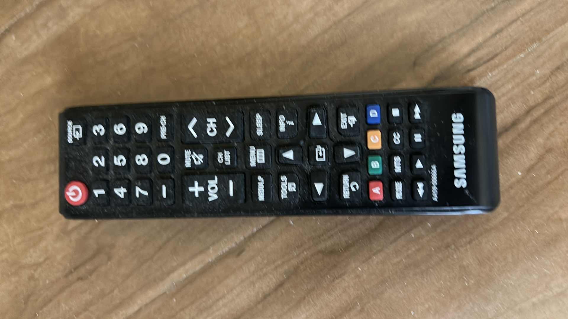 Photo 1 of 31” SAMSUNG TV W REMOTE & WALL MOUNT