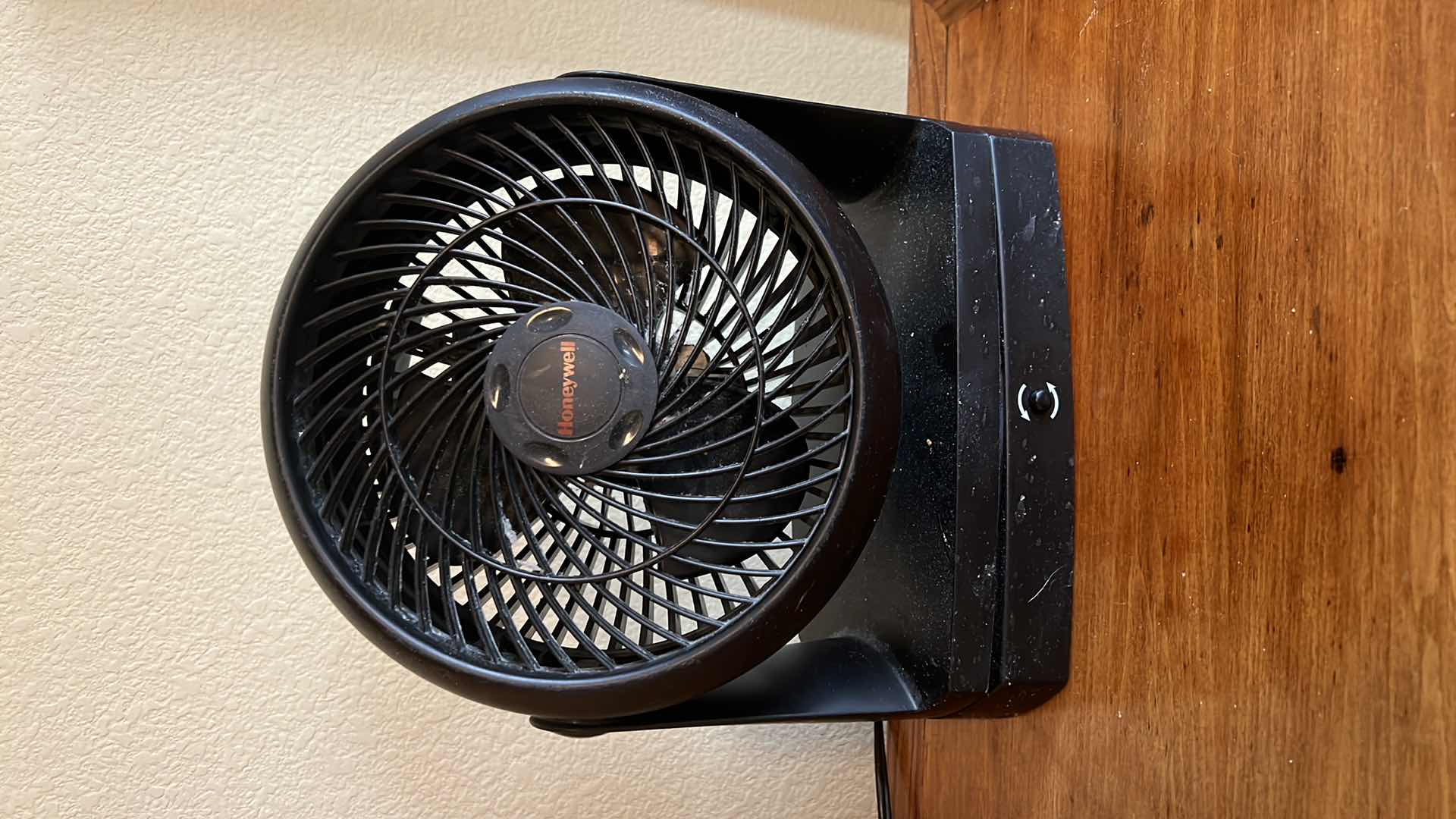 Photo 1 of HONEYWELL FAN