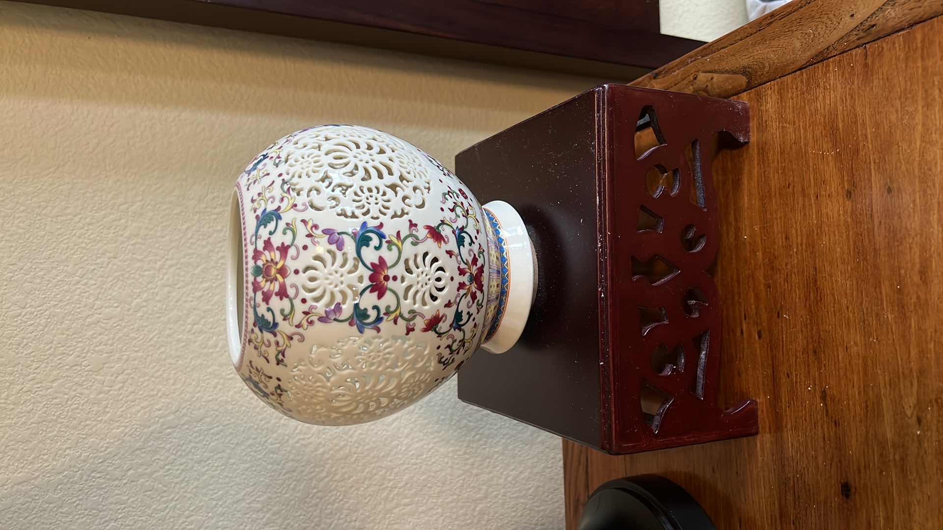 Photo 1 of 2-LAMPS