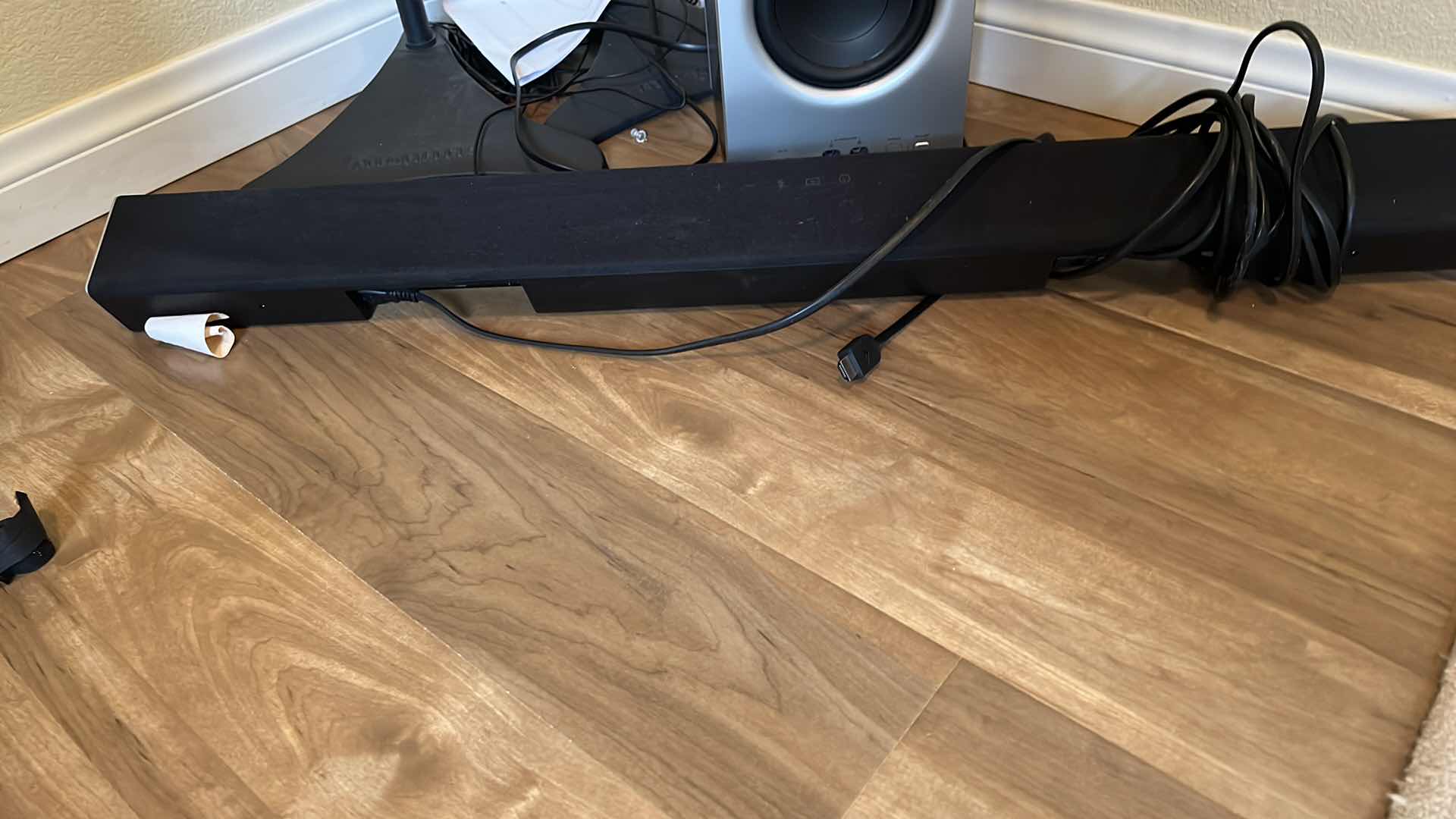 Photo 1 of VIZIO SOUND BAR W 3-SPEAKERS