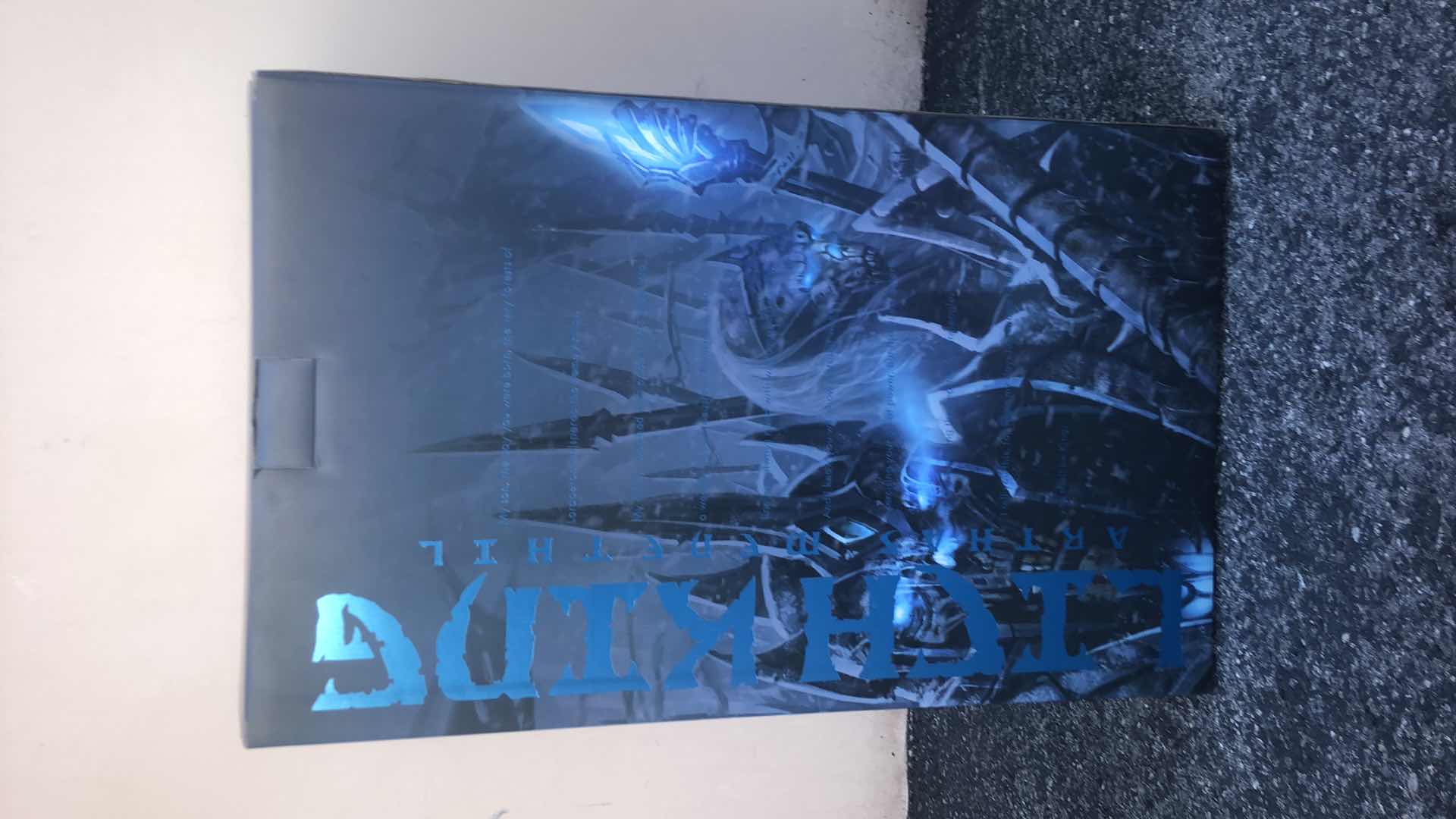 Photo 1 of NIB BLIZZARD WORLD OF WARCRAFT LICH KING ARTHAS MENETHIL 26” STATUE