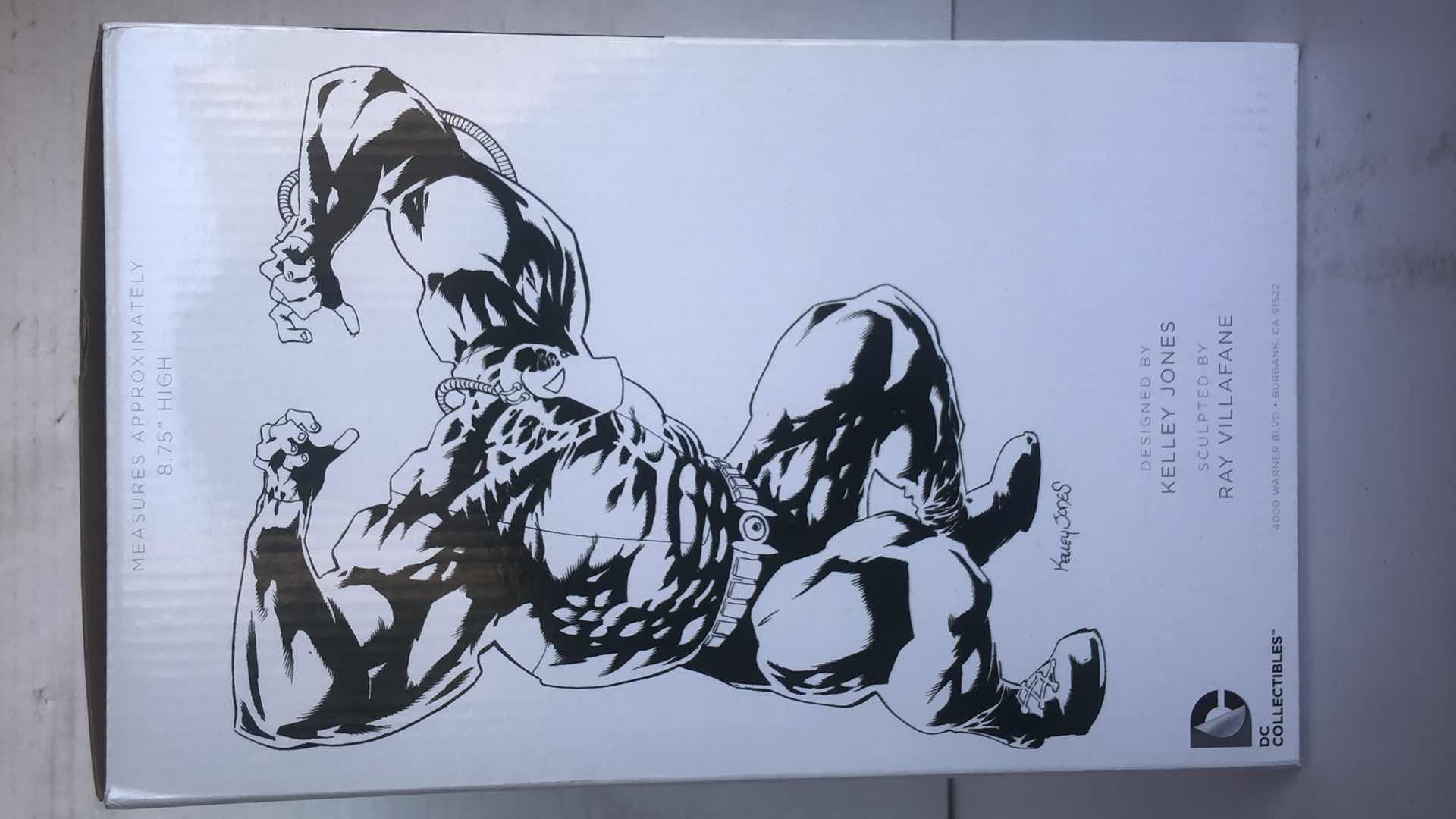 Photo 1 of NIB BATMAN BLACK AND WHITE BANE PORCELAIN STATUE BY KELLEY JONES