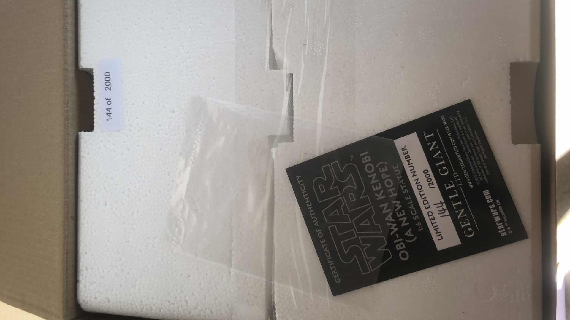 Photo 1 of $250 NIB STAR WARS OBI WAN KENOBI A NEW HOPE 1:6 SCALE HAND CAST AND PAINTED STATUE