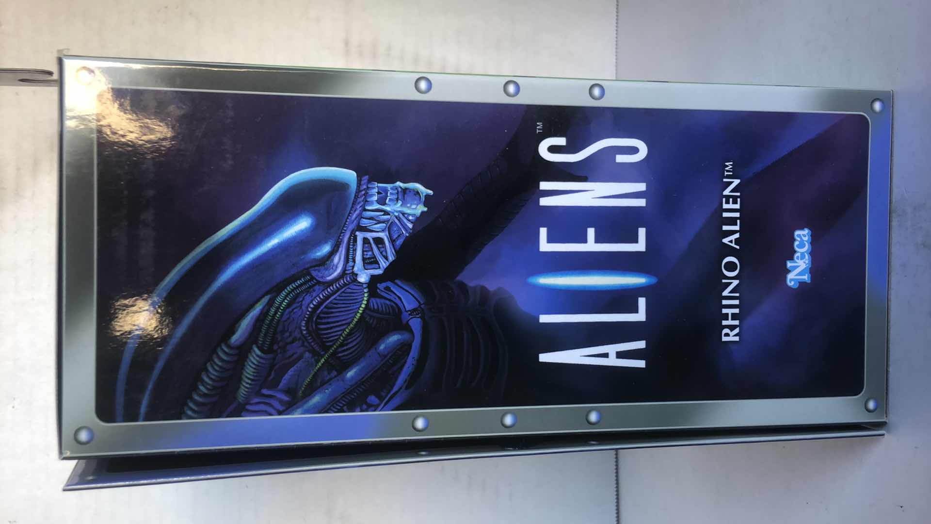 Photo 1 of NIB ALIENS MOVIE RHINO ALIEN ACTION FIGURE