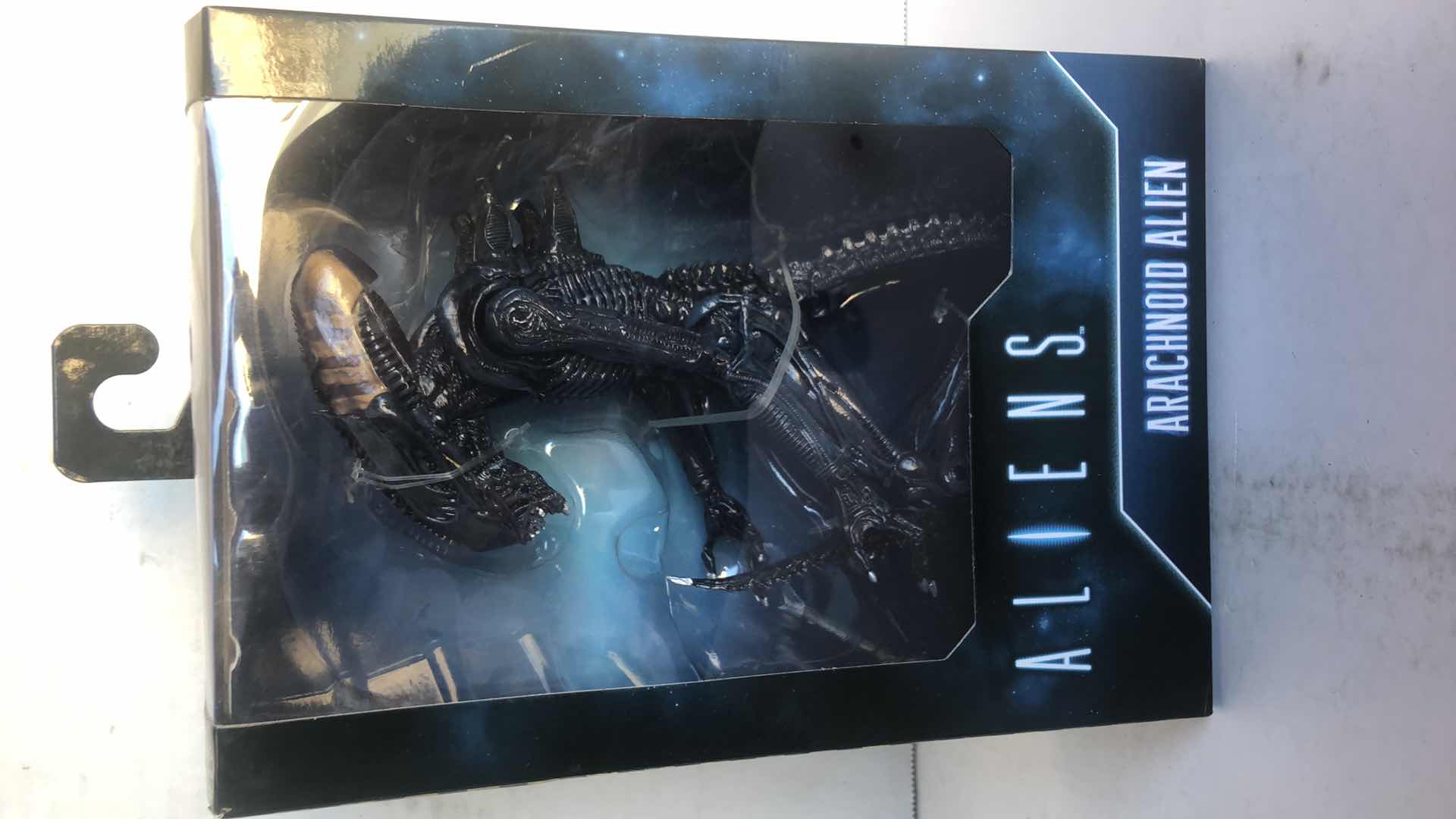 Photo 1 of NIB ALIENS MOVIE ARACHNOID ALIEN ACTION FIGURE