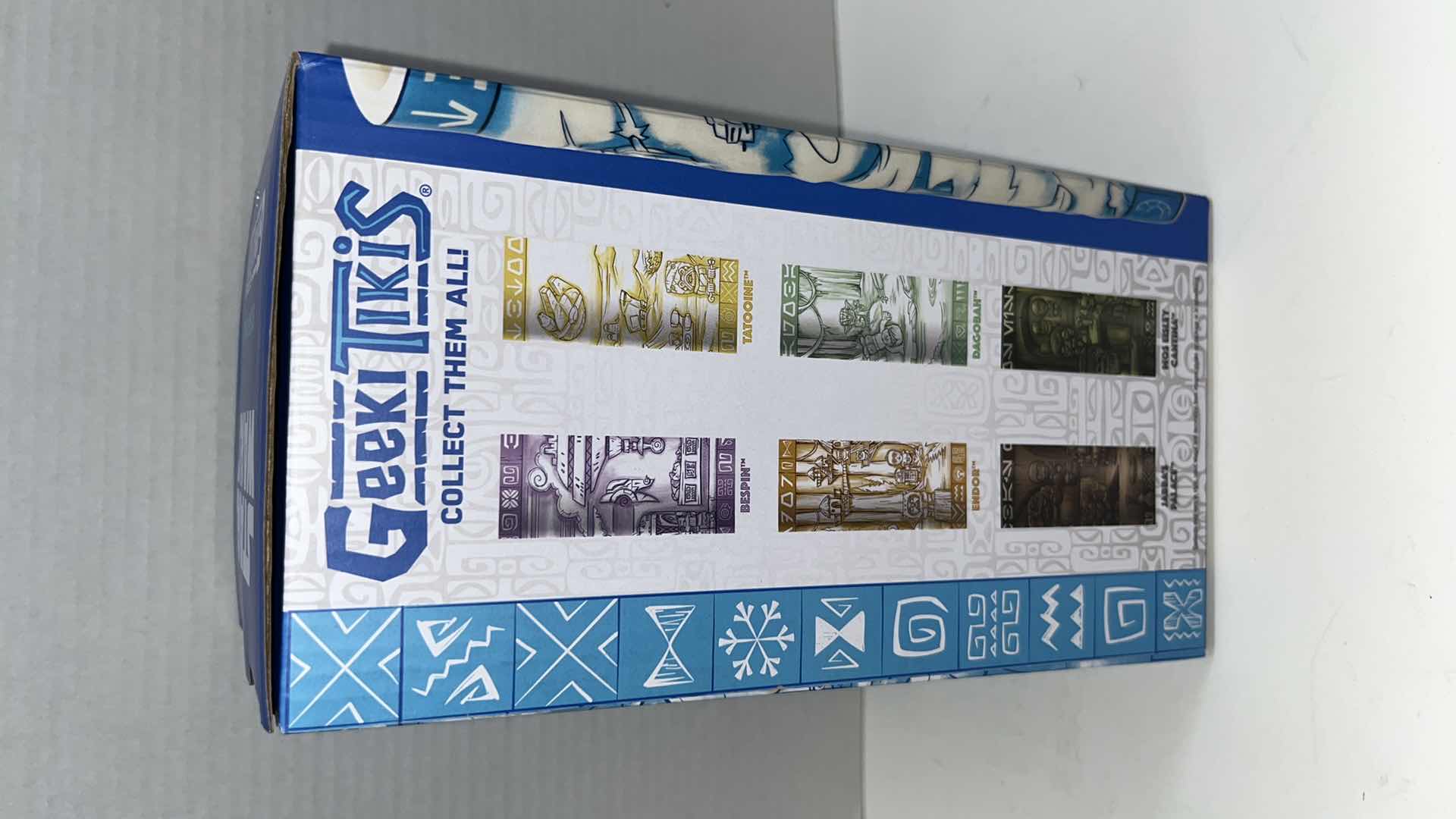 Photo 1 of $40.00  NIB GEEKI TIKIS STAR WARS 24 OZ CERAMIC SCENIC MUG, HOTH (1)