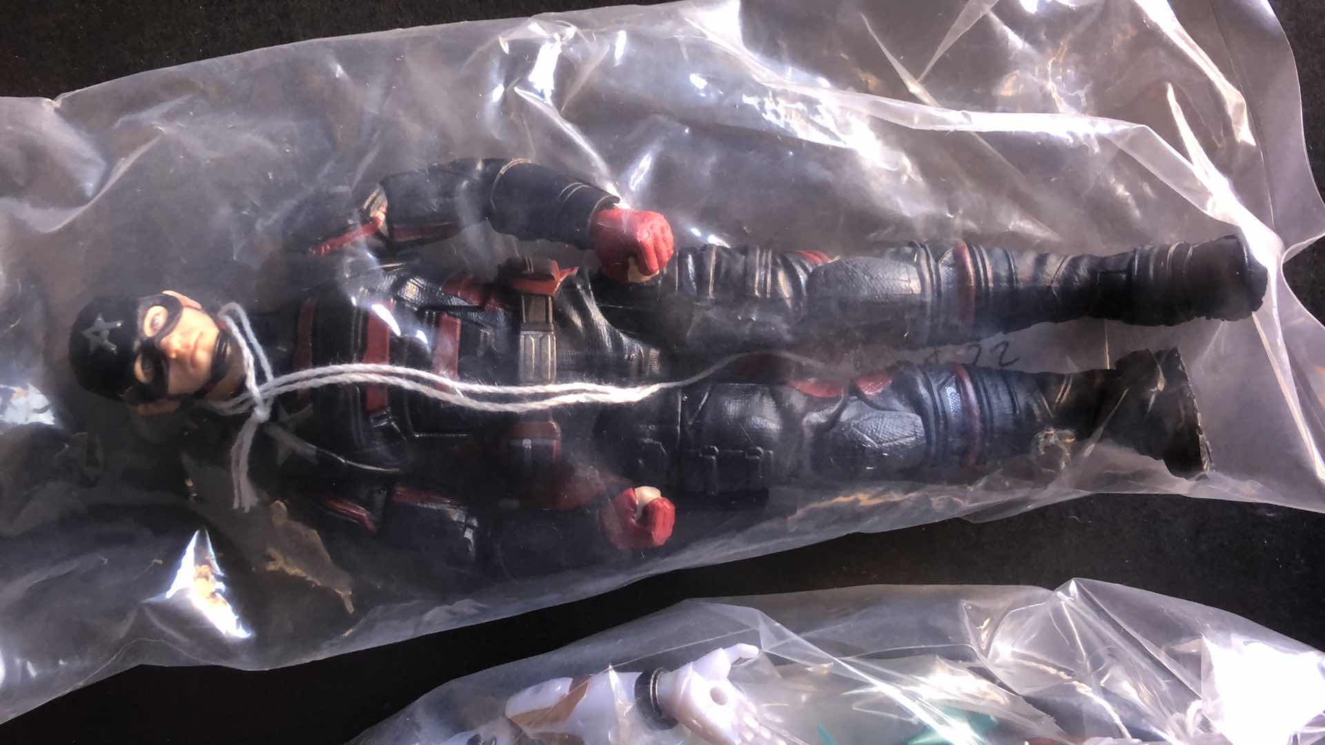 Photo 1 of ASSORTMENT OF UNBOXED ACTION FIGURES (3)