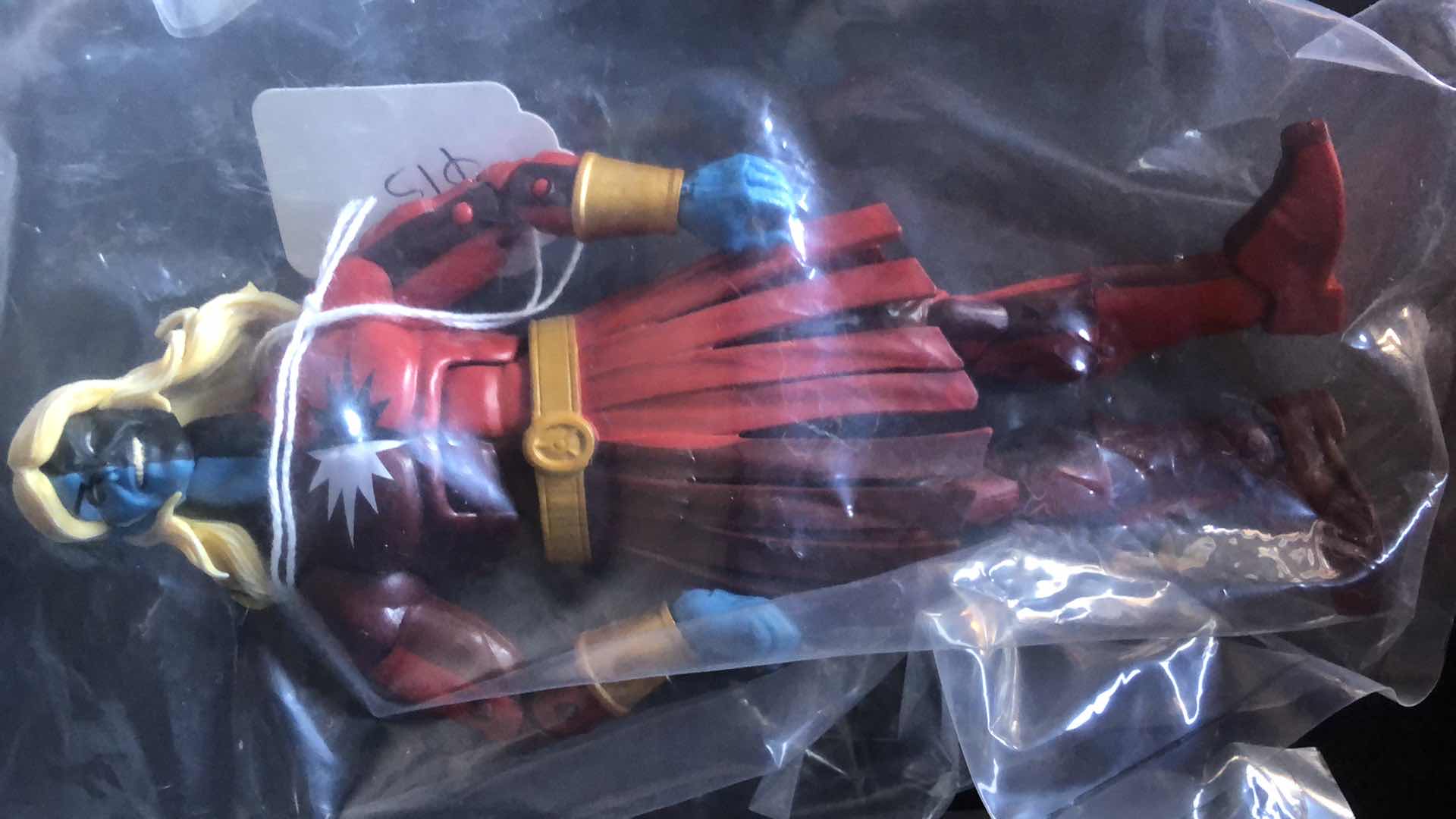 Photo 1 of ASSORTMENT OF UNBOXED ACTION FIGURES (5)